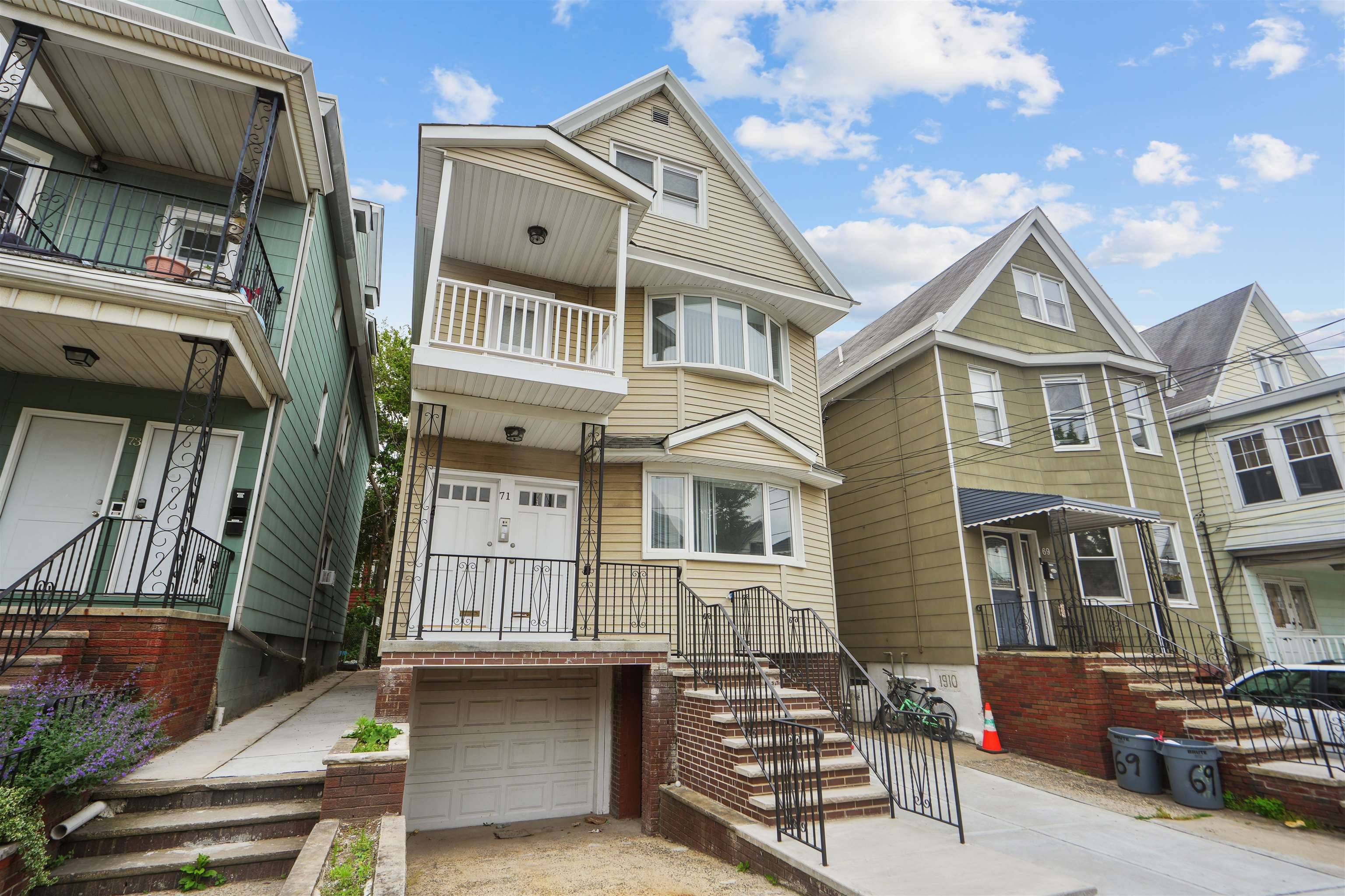 Bayonne, NJ 07002,71 WEST 54TH ST