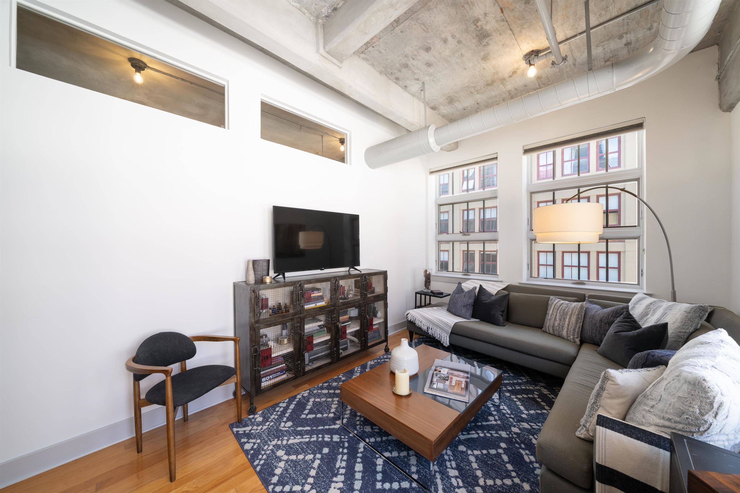 Jc Downtown, NJ 07302,140 BAY ST  #6E