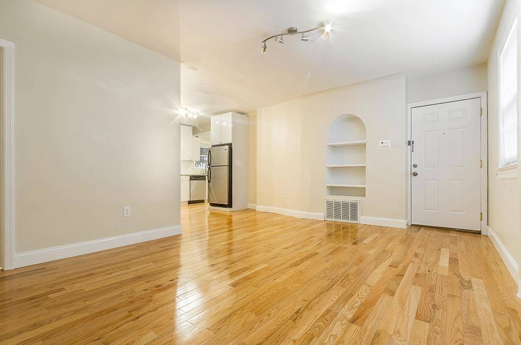 Jc Downtown, NJ 07302,330 2ND ST
