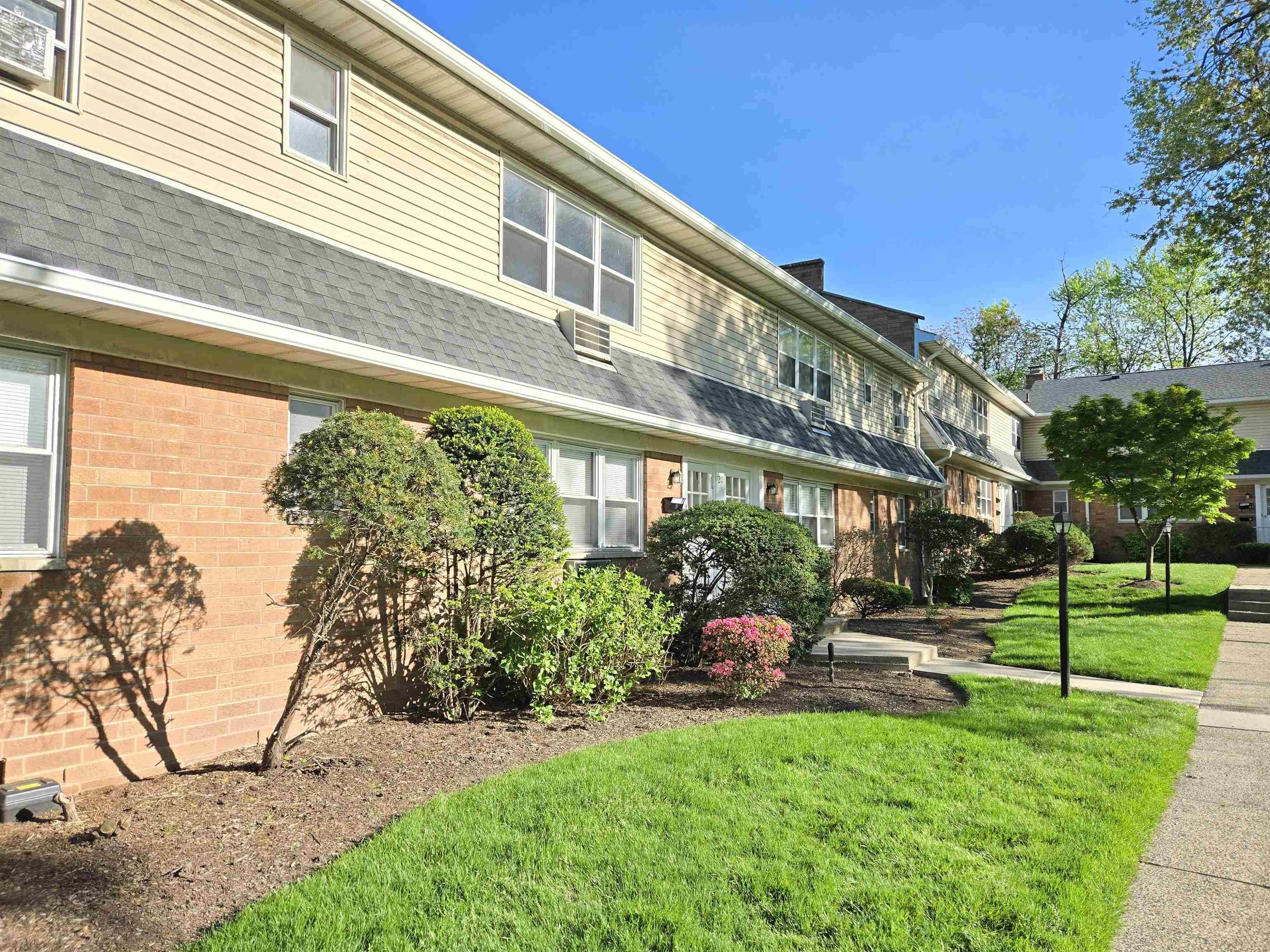 Leonia, NJ 07605,20A LAKEVIEW AVE