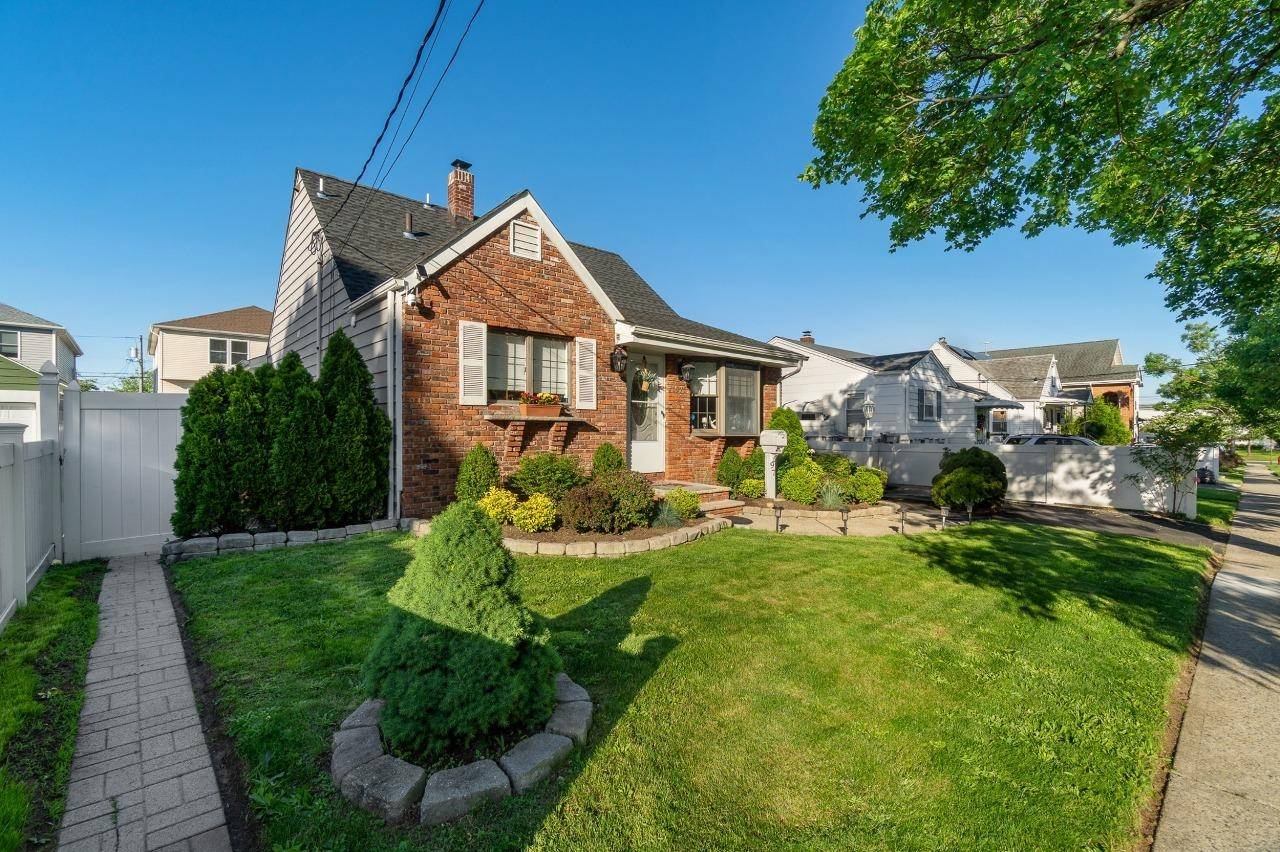 Lodi, NJ 07644,97 AVENUE E