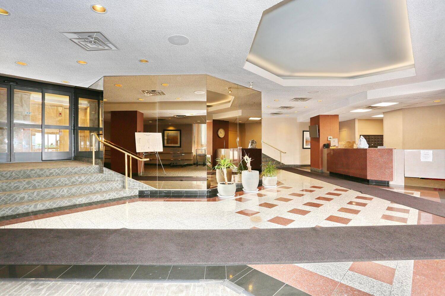 Secaucus, NJ 12401-5927,1608 HARMON COVE TOWER  #1608