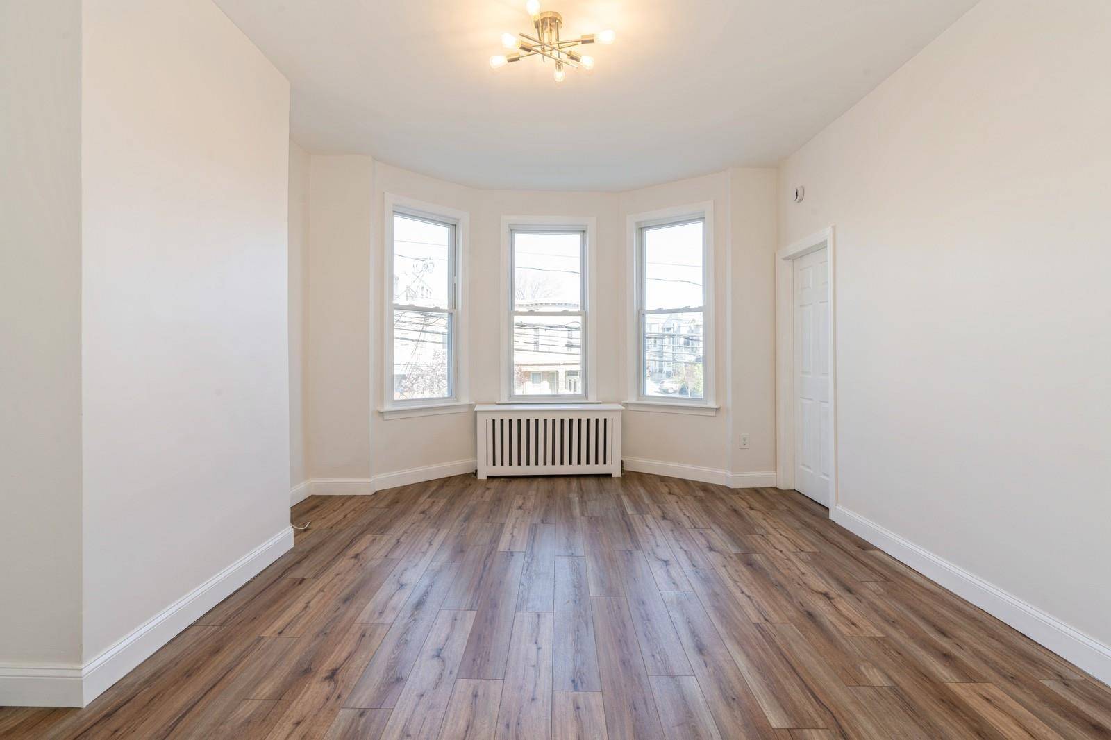 Union City, NJ 07087,1902 PALISADE AVE  #2