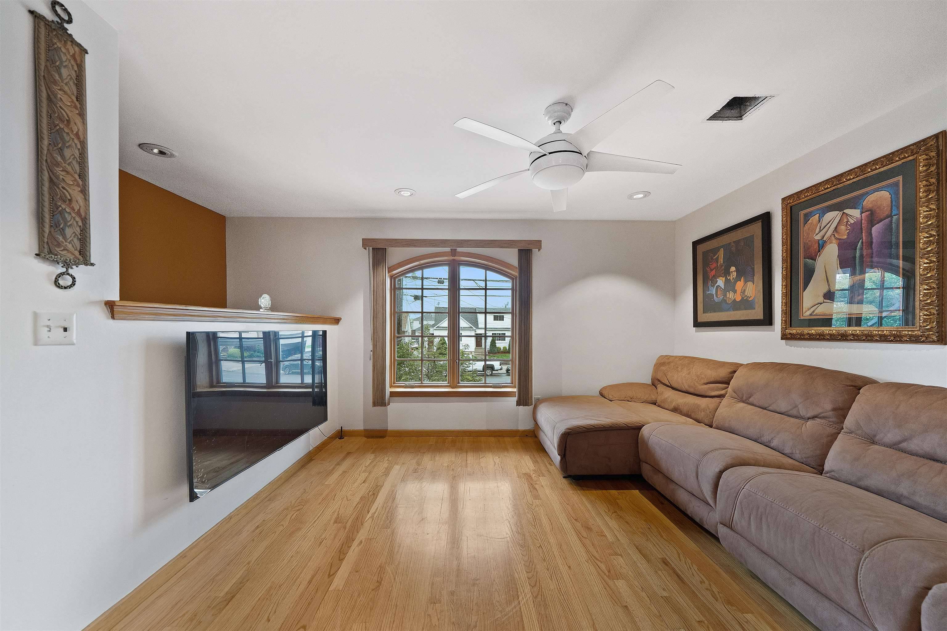 Bayonne, NJ 07002,58 AVENUE C