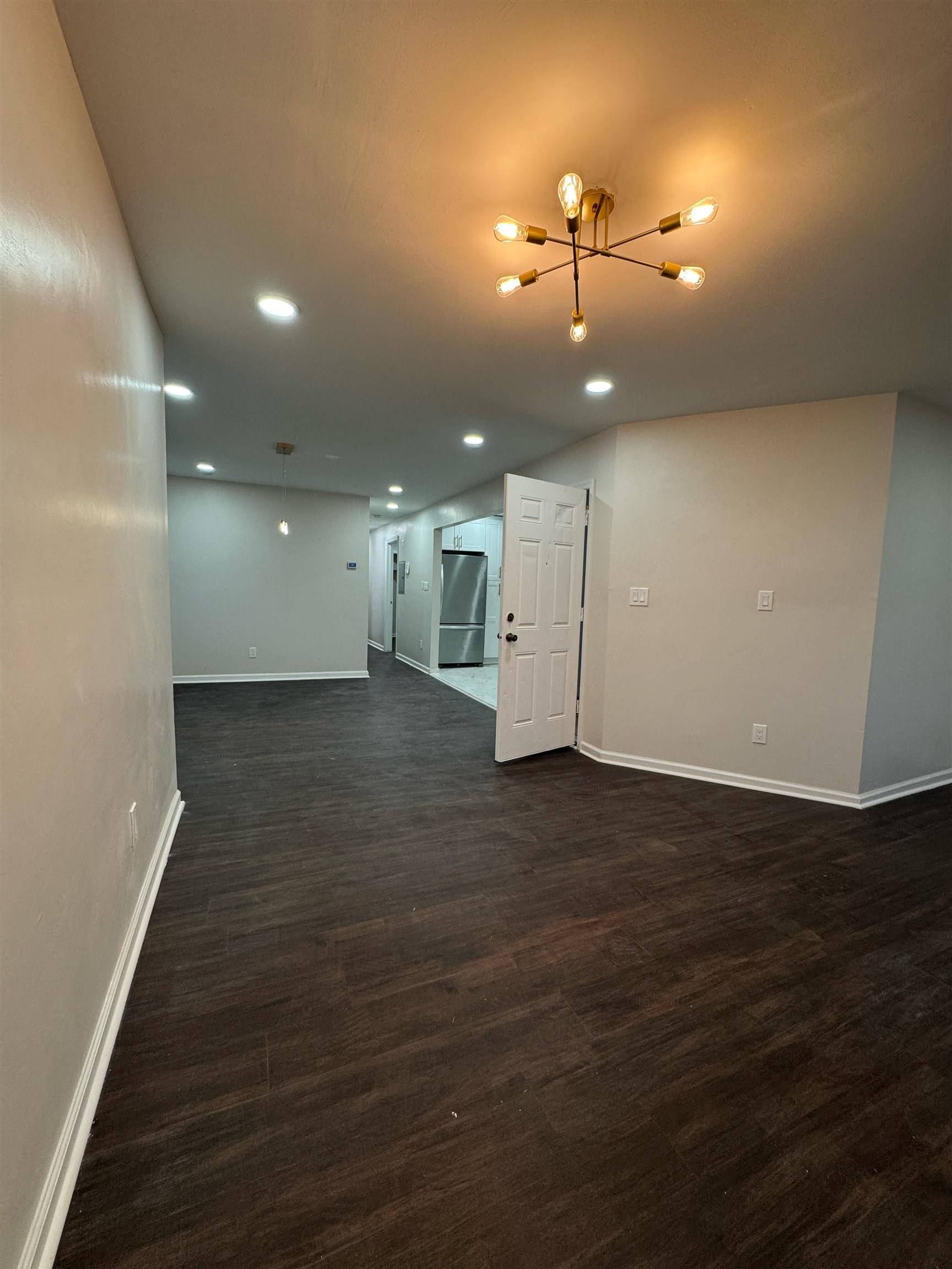 Bayonne, NJ 07002,123 AVENUE C  #3