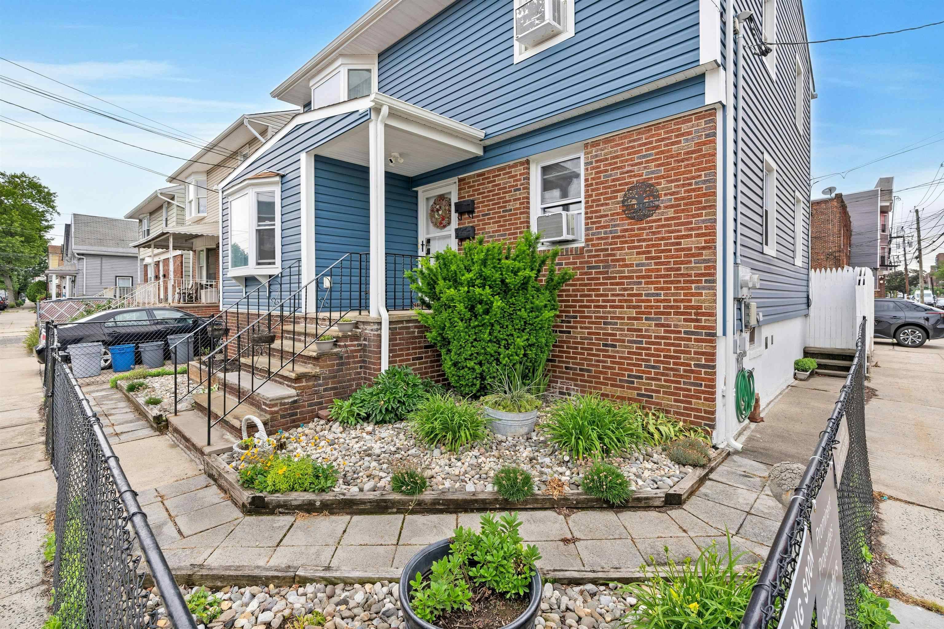 Bayonne, NJ 07002,51 EAST 14TH ST