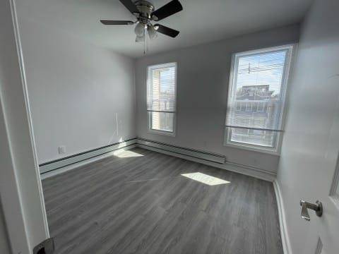 Jc Journal Square, NJ 07304,38 JEWETT AVE  #1