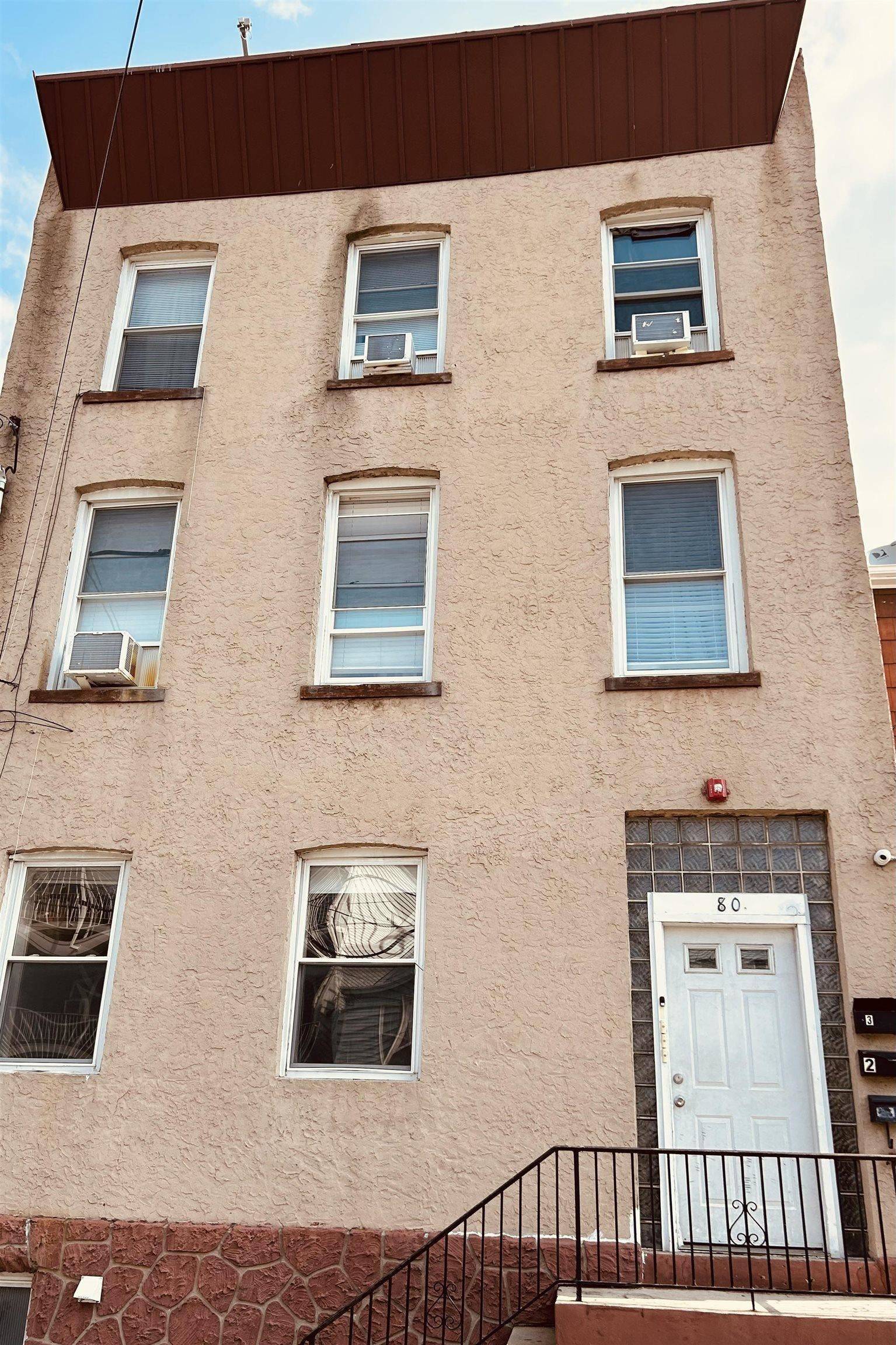 Guttenberg, NJ 07093,80 71ST ST  #3