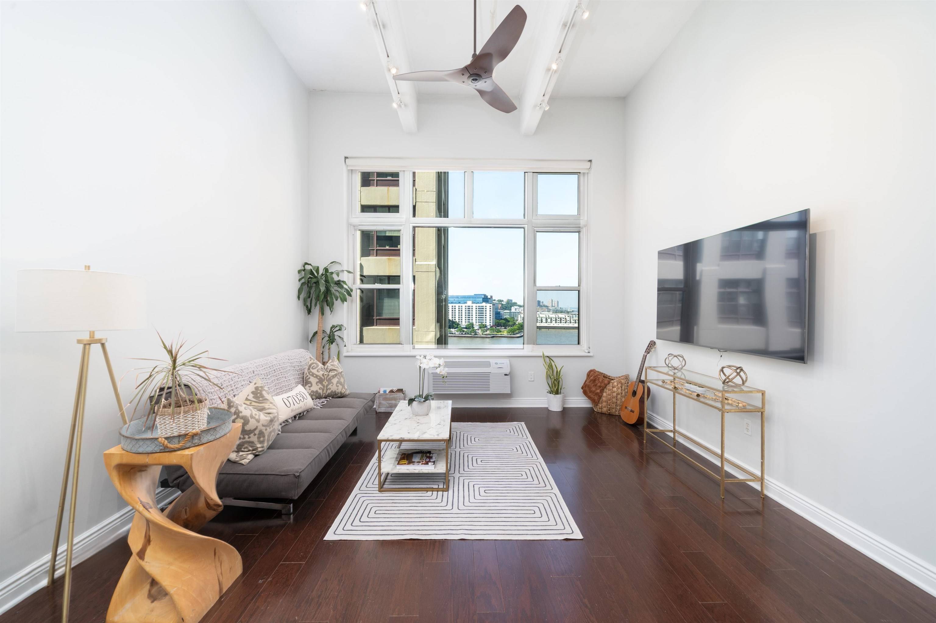 Hoboken, NJ 07030,1500 HUDSON ST  #7U