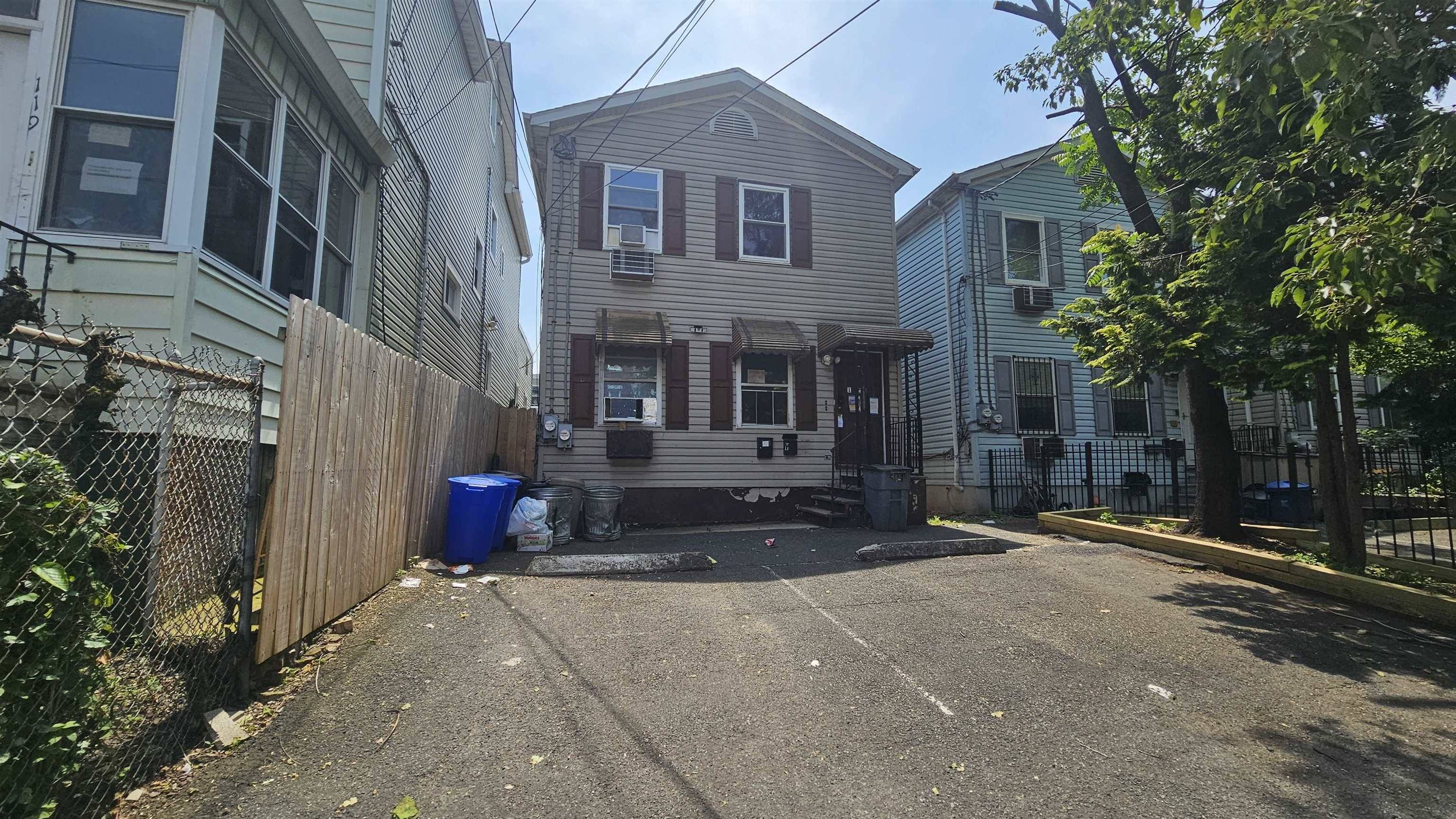 Jc Bergen-lafayett, NJ 07304,121 ORIENT AVE