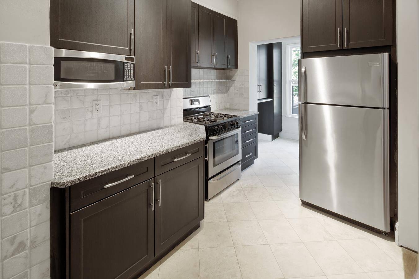 Hoboken, NJ 07030,228 GARDEN ST  #1