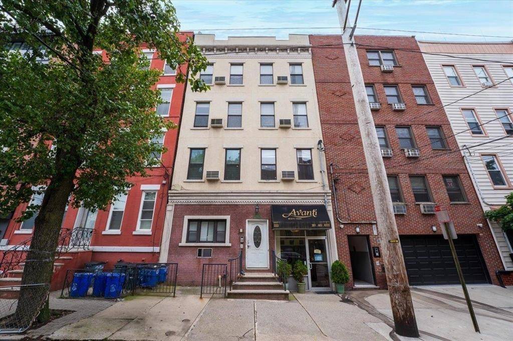 Hoboken, NJ 07030,322 MADISON ST  #4