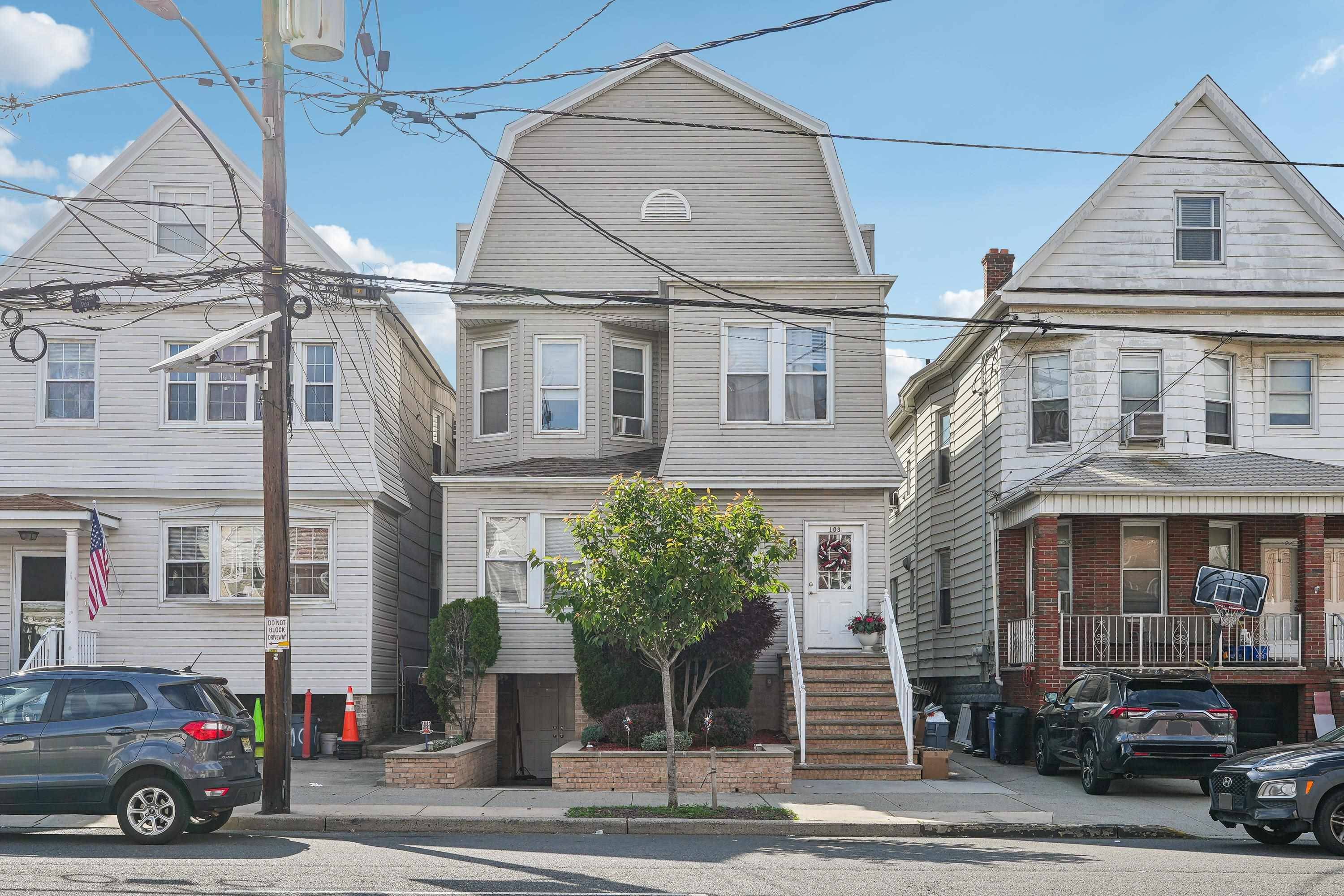 Bayonne, NJ 07002,103 KENNEDY BLVD