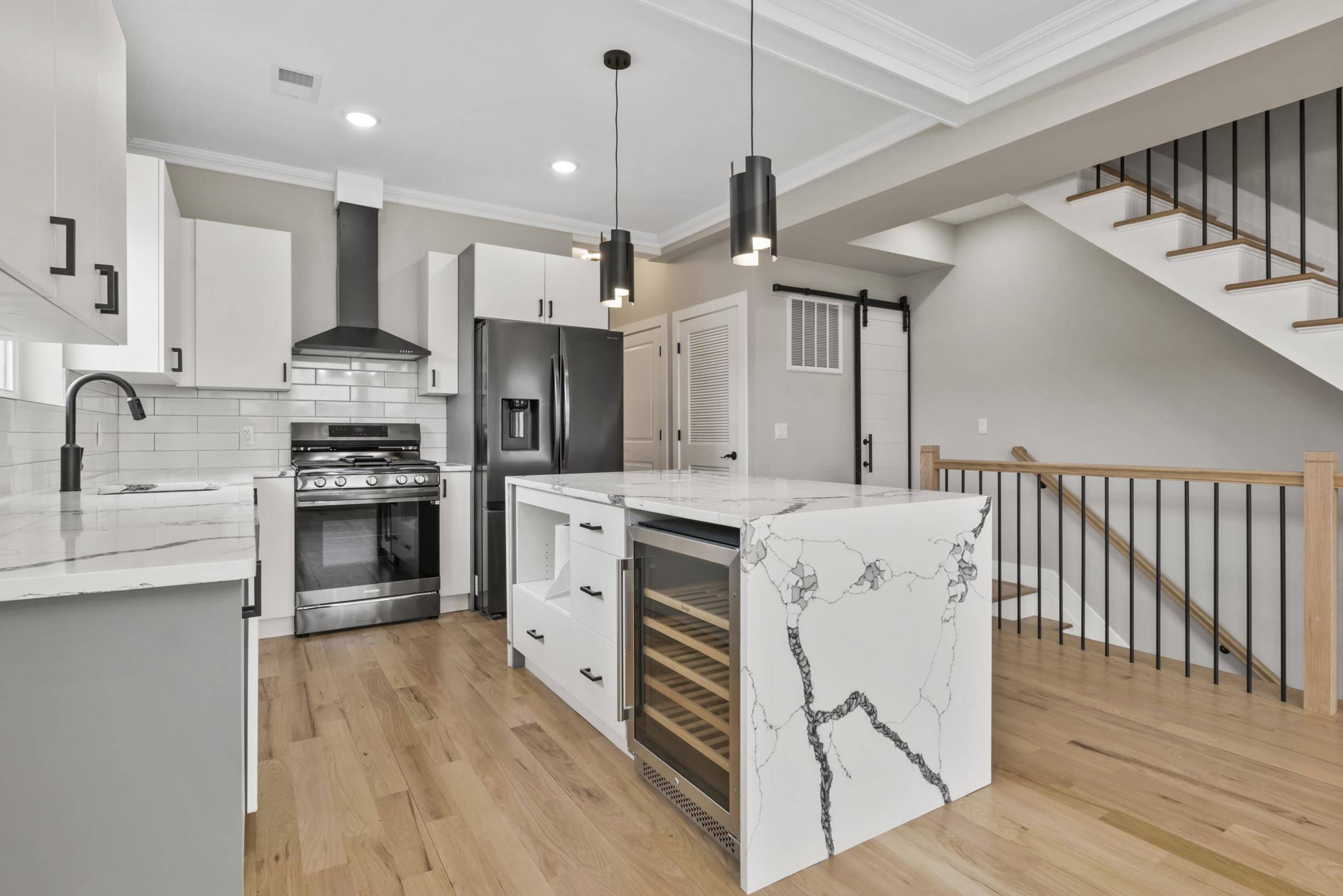 Jc Heights, NJ 07307,43 GRACE ST  #2