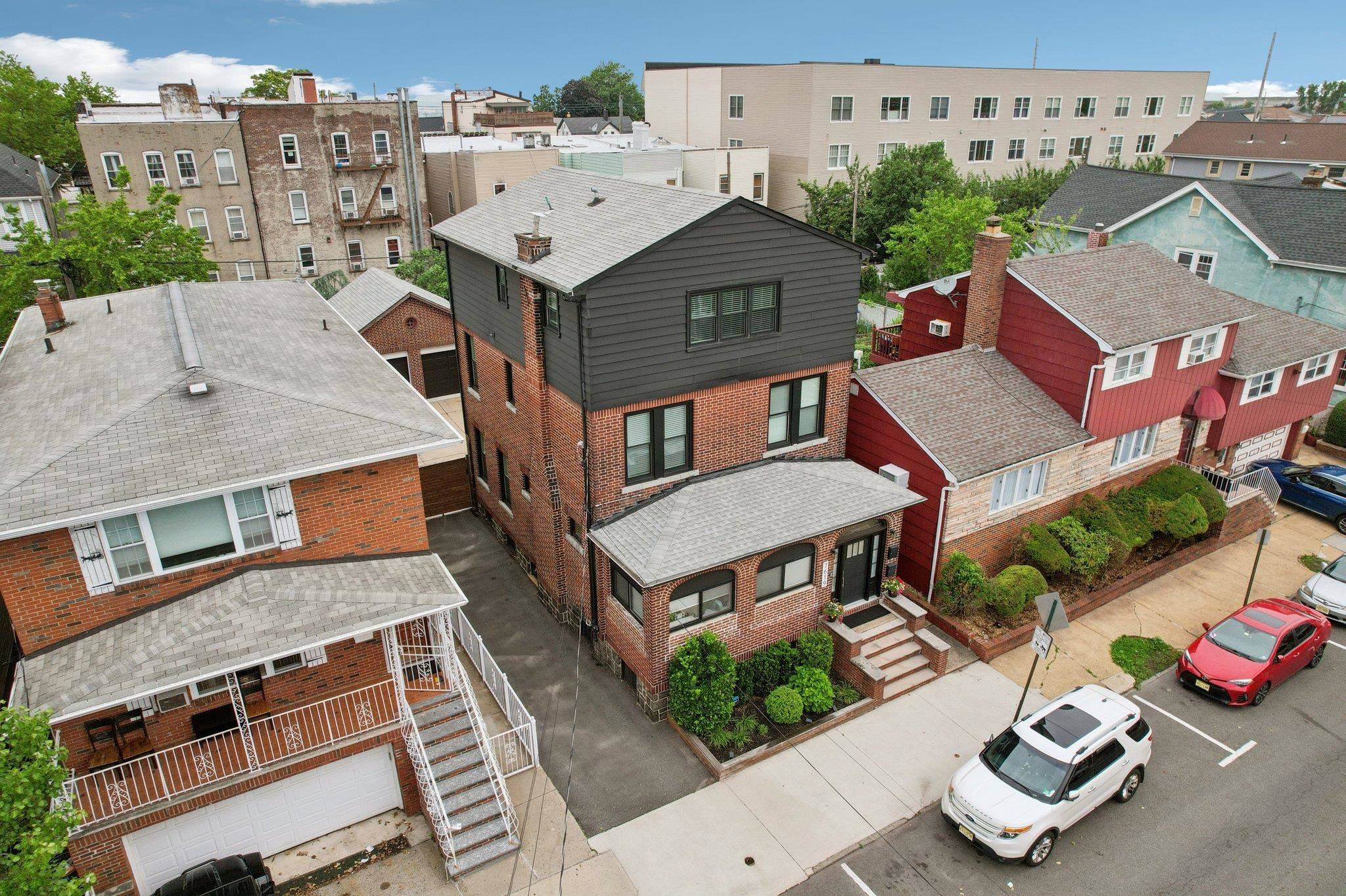 North Bergen, NJ 07047,7619 5TH AVE