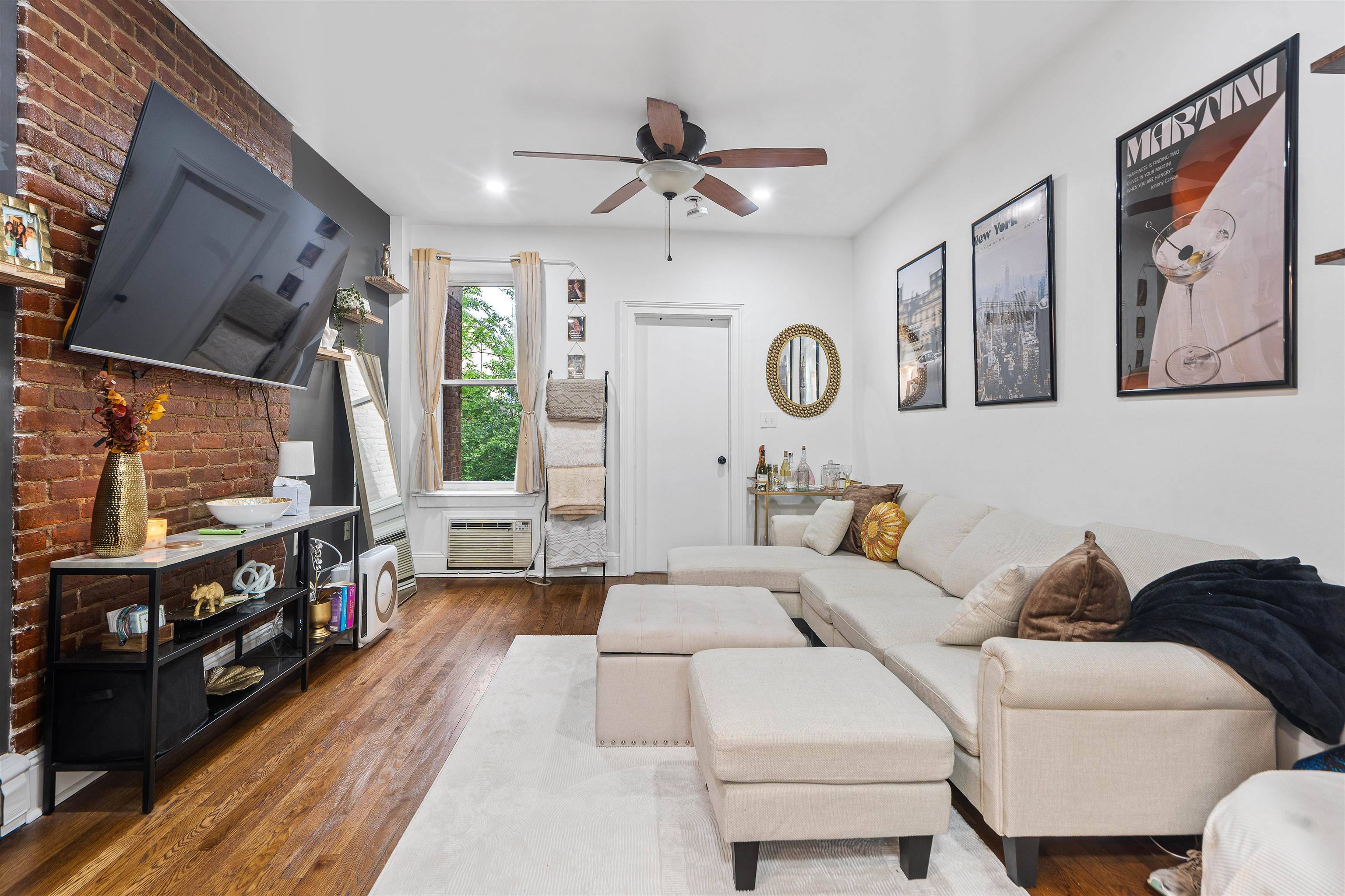 Hoboken, NJ 07030,422 GRAND ST  #4