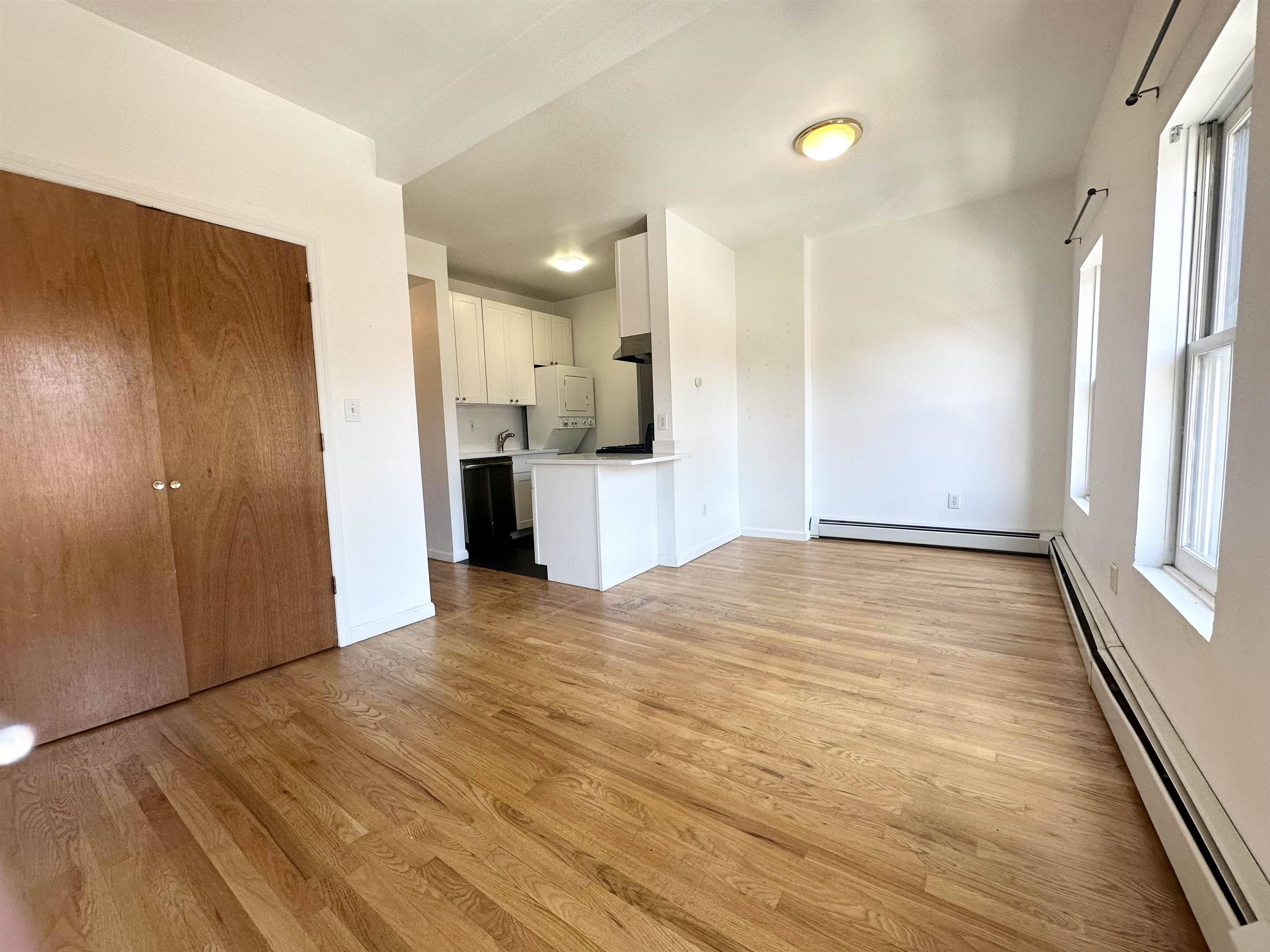 Jc Downtown, NJ 07302,213 8TH ST  #3
