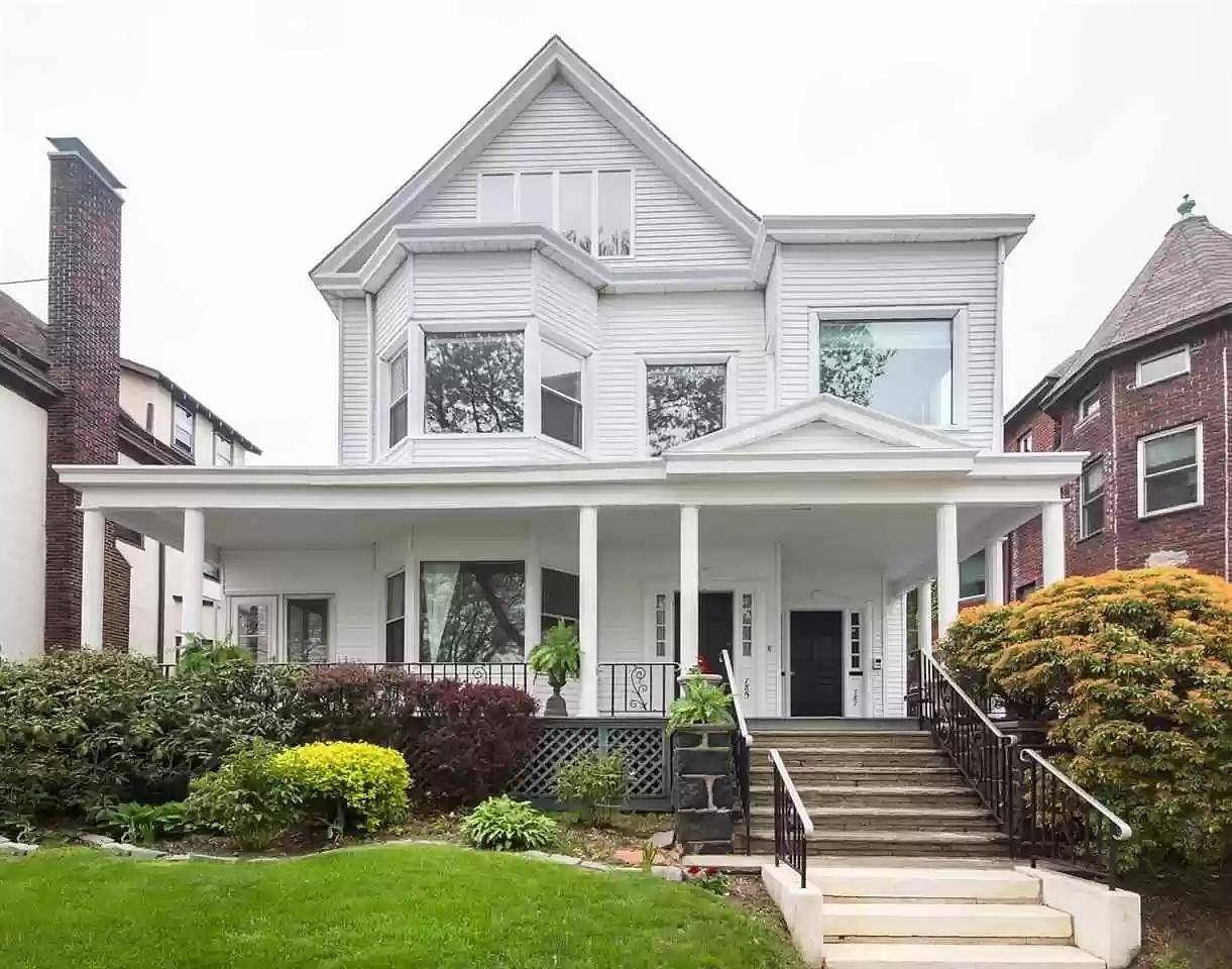 Weehawken, NJ 07086,785 BLVD EAST  #3