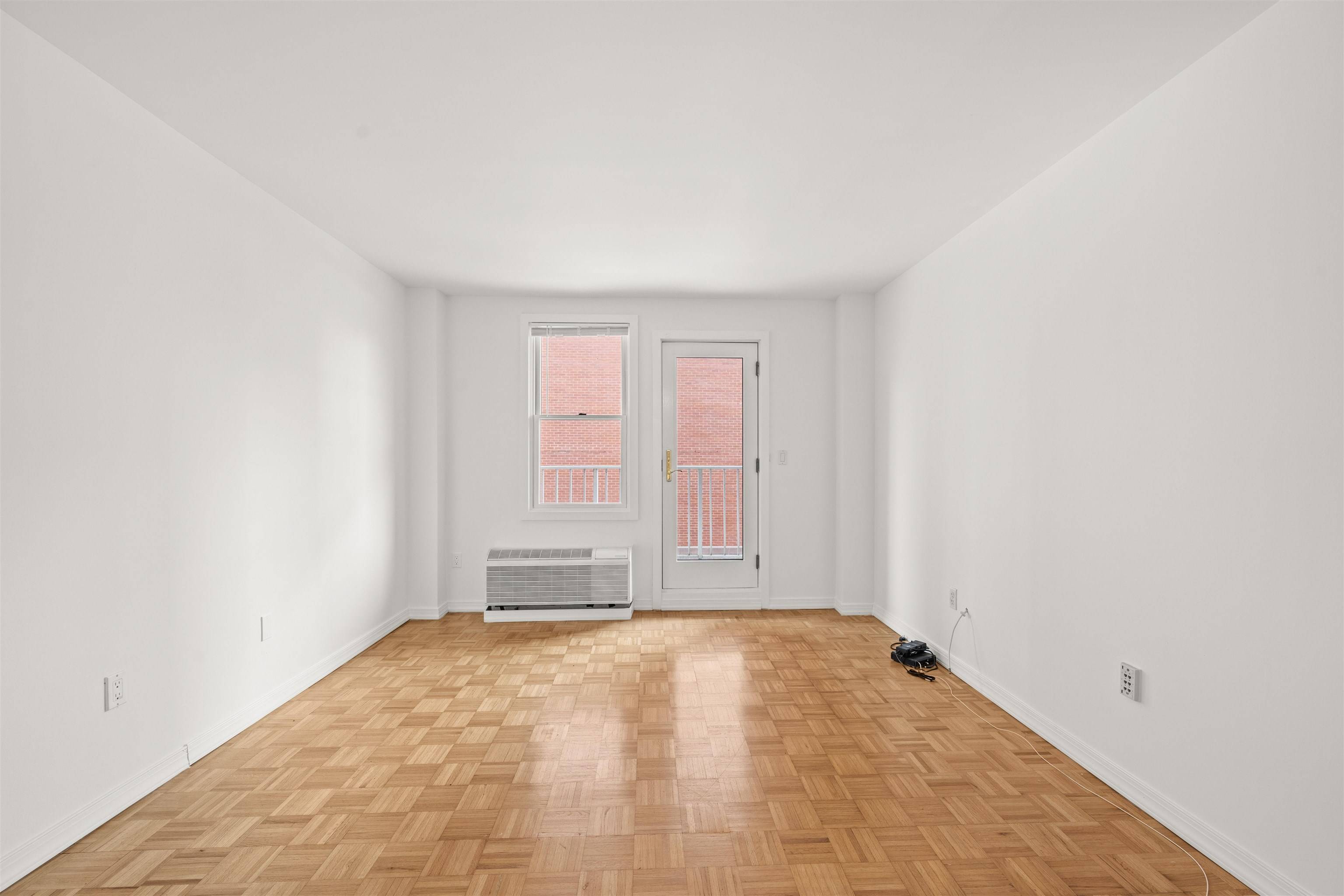 Jc Downtown, NJ 07302,242 BARROW ST  #2D