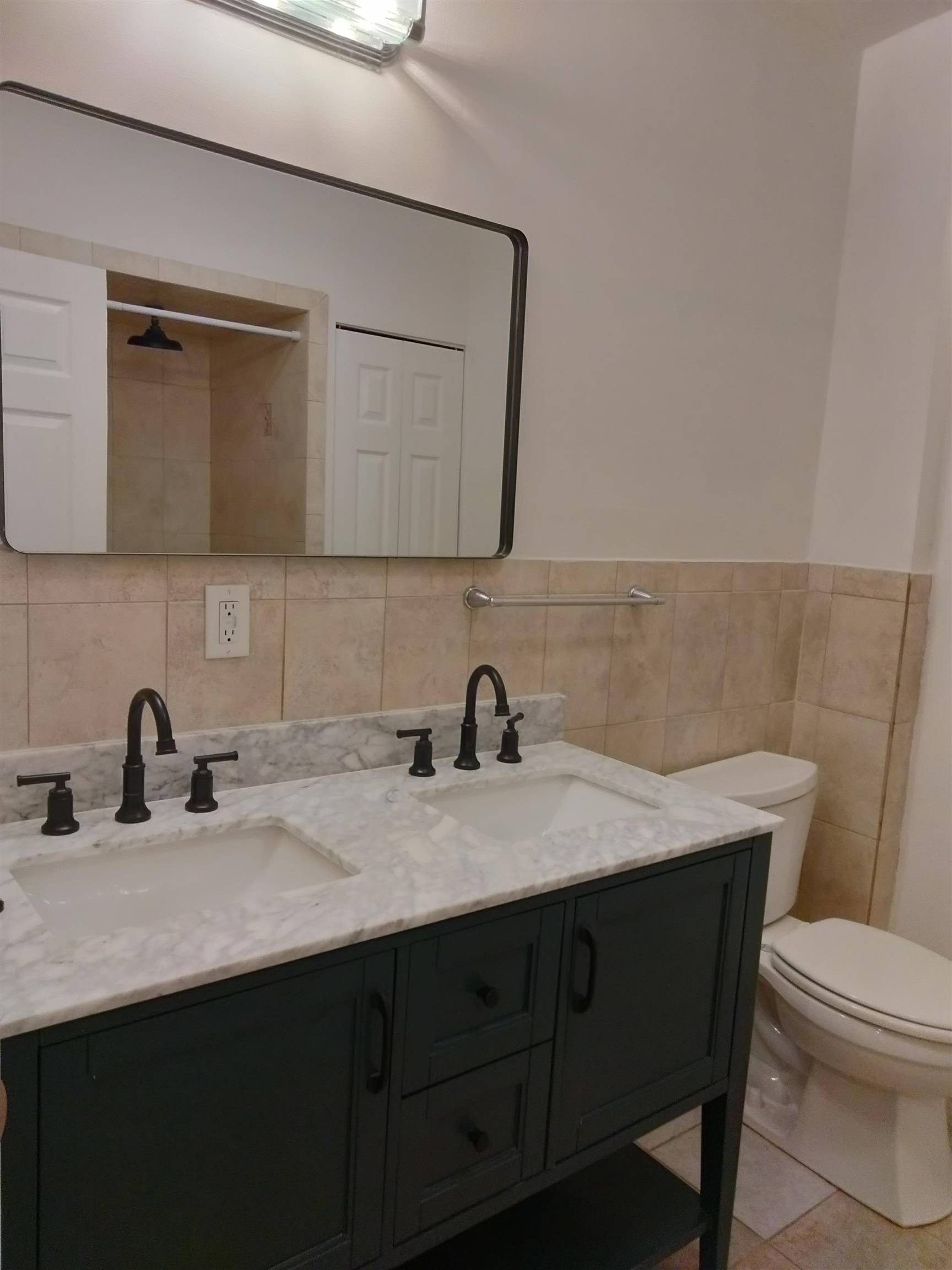 Jc Heights, NJ 07306,665 SUMMIT AVE  #1 (aka B)