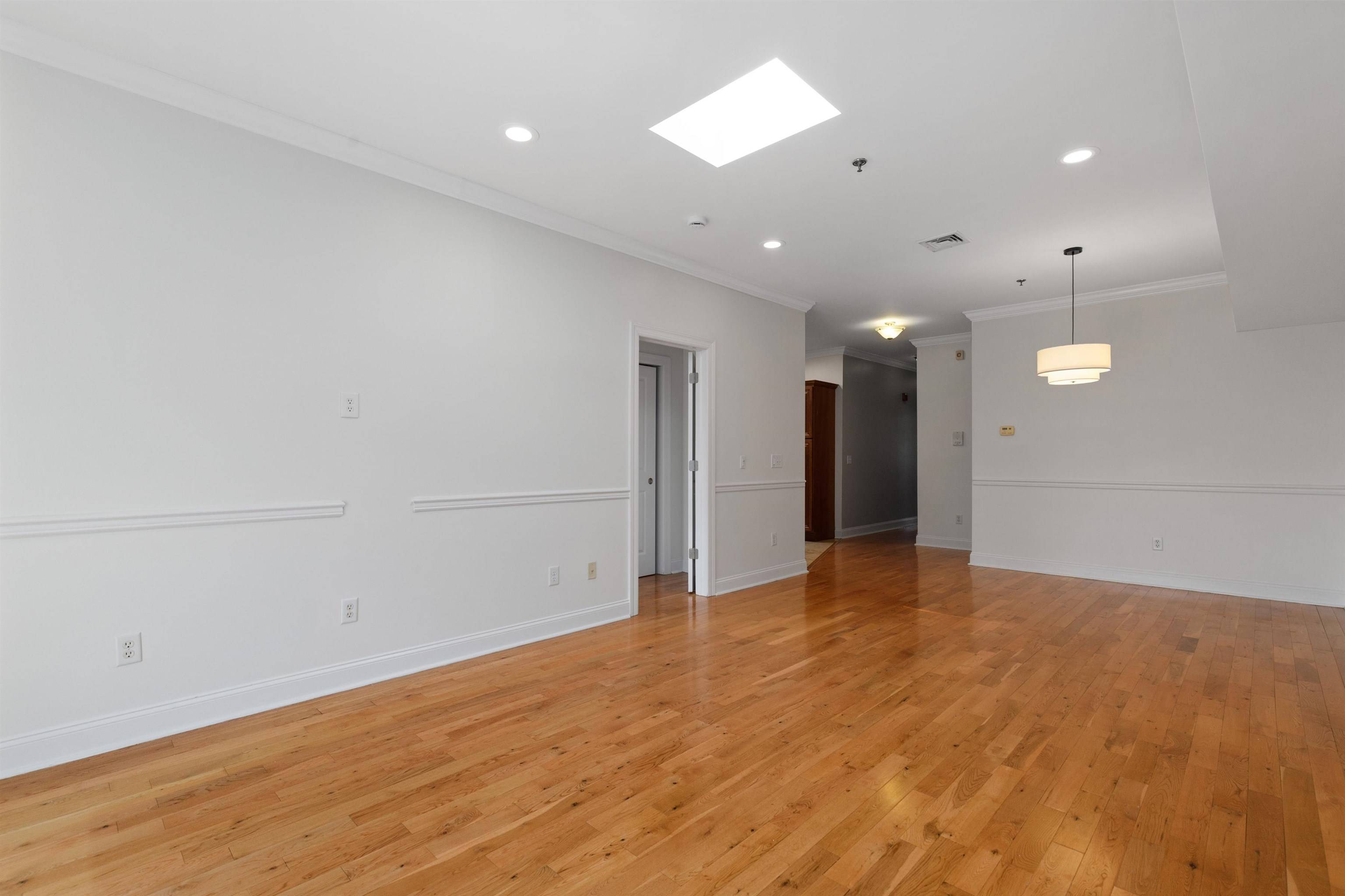 Hoboken, NJ 07030,413 MADISON ST  #4