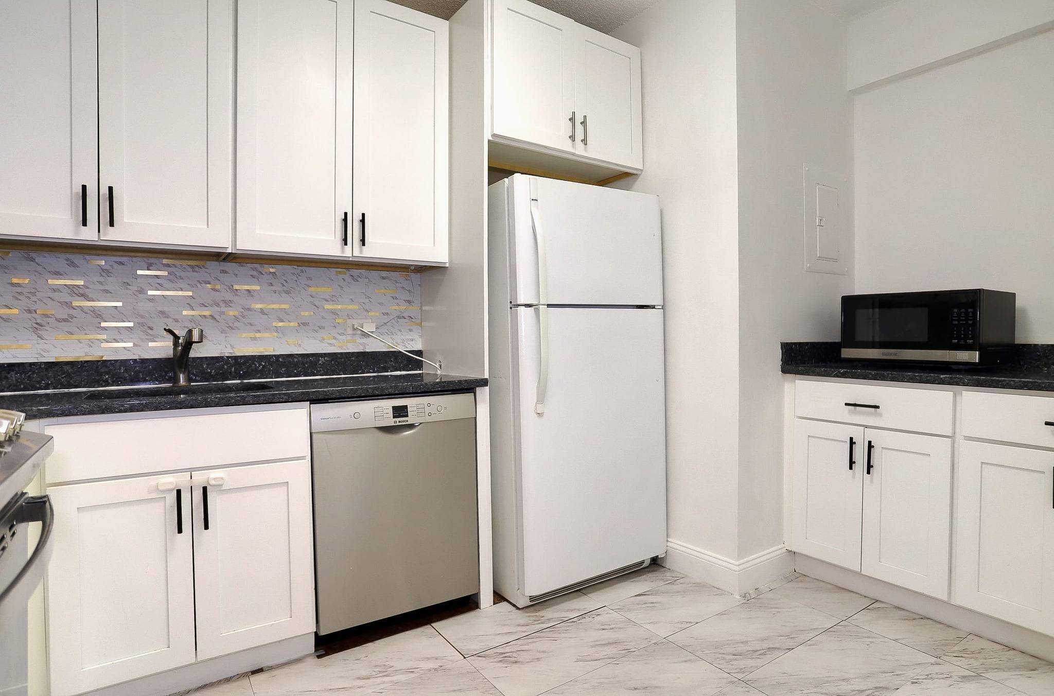 Jc Downtown, NJ 07310,45 RIVER DR SOUTH  #912