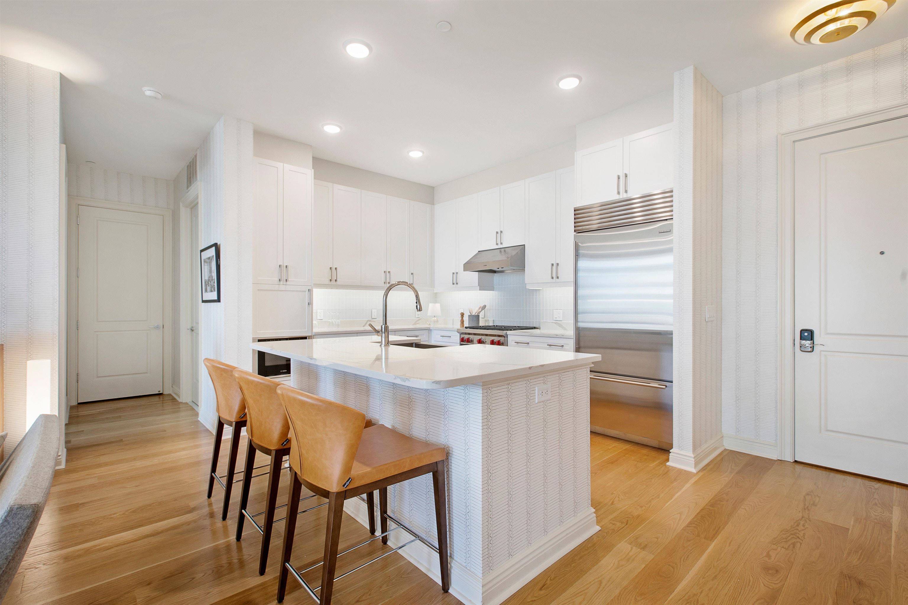 Edgewater, NJ 07020,3 SOMERSET LANE  #617