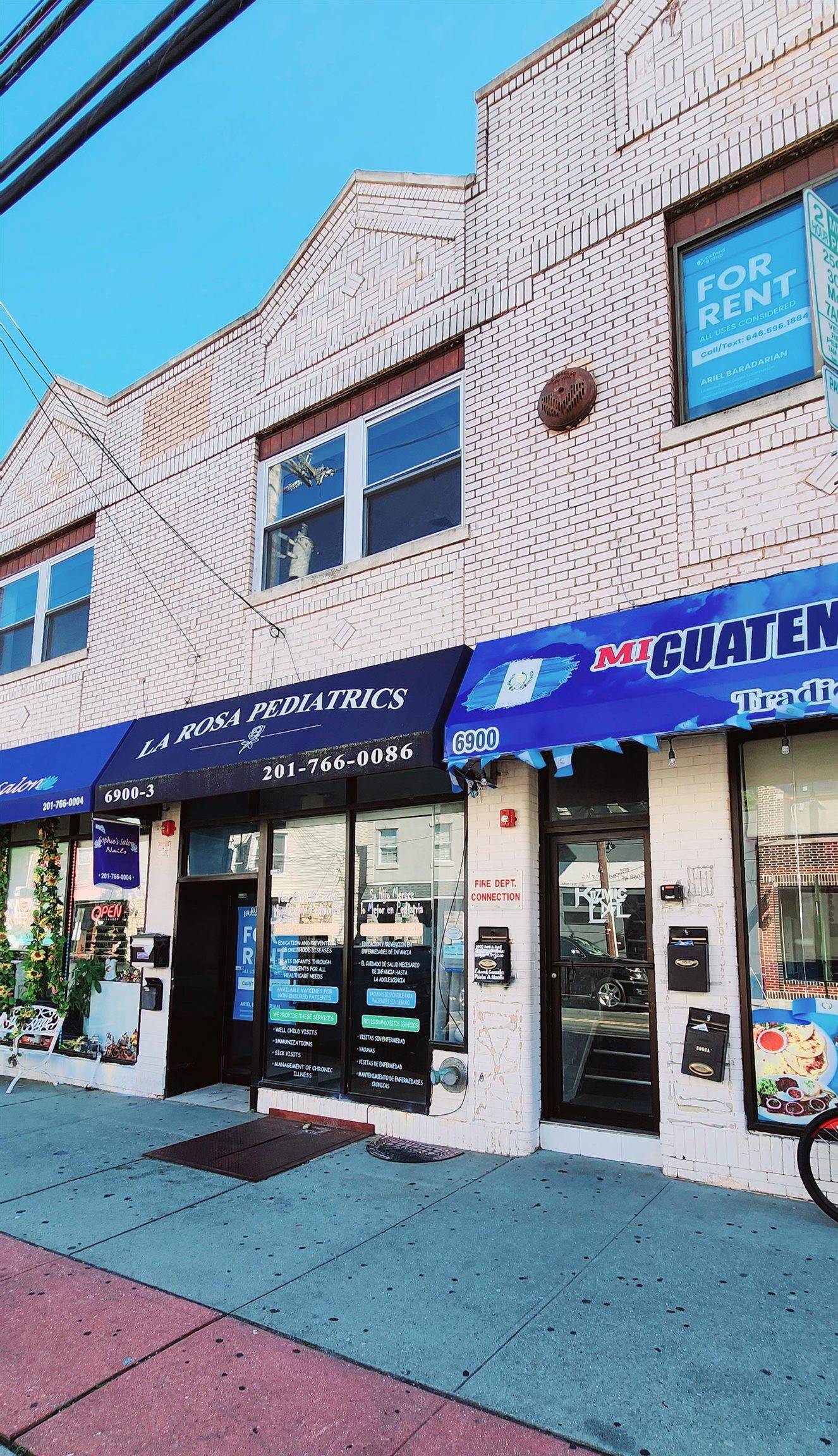 Guttenberg, NJ 07093,6900 PARK AVE  #2