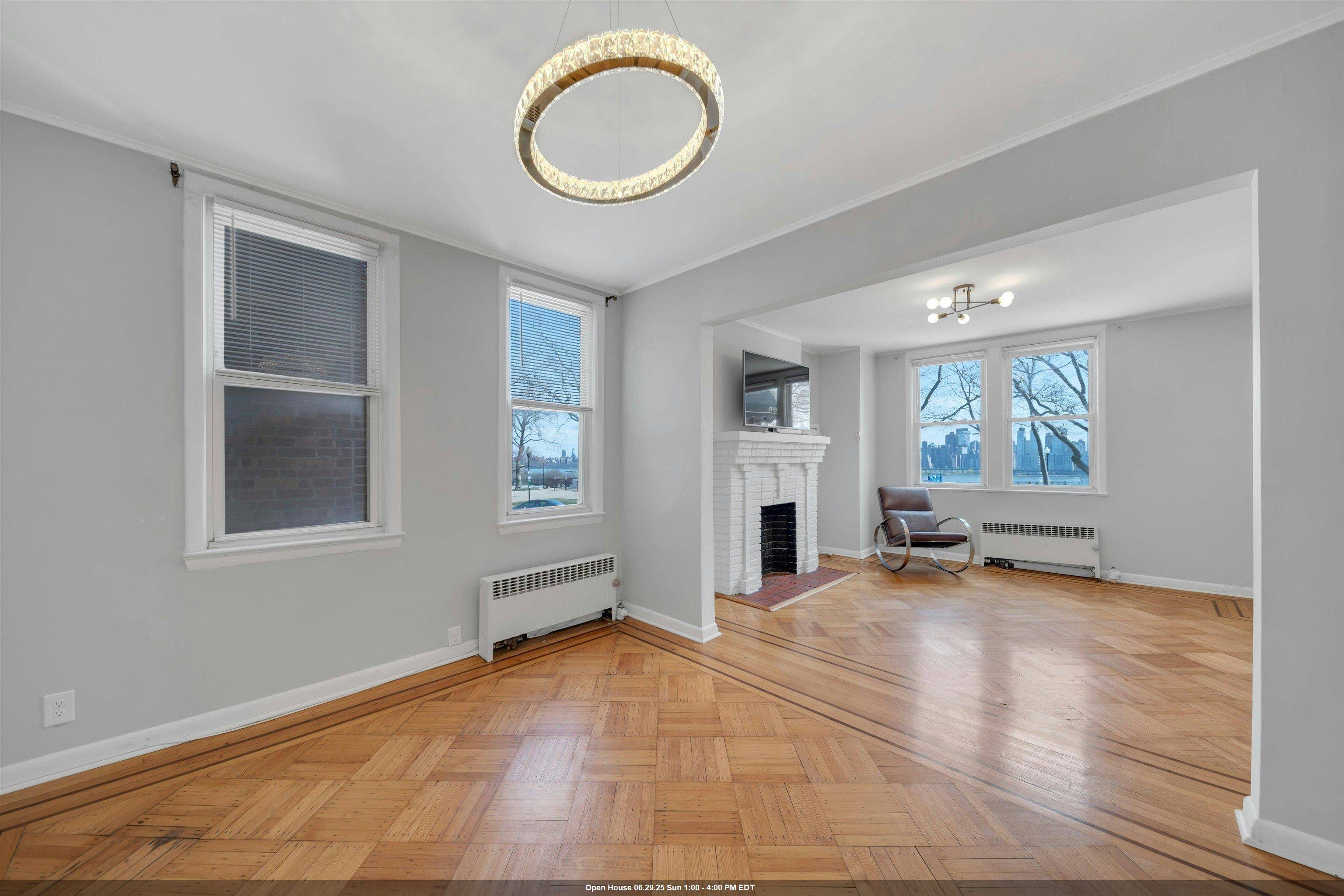 West New York, NJ 07093,5407 BLVD EAST  #1