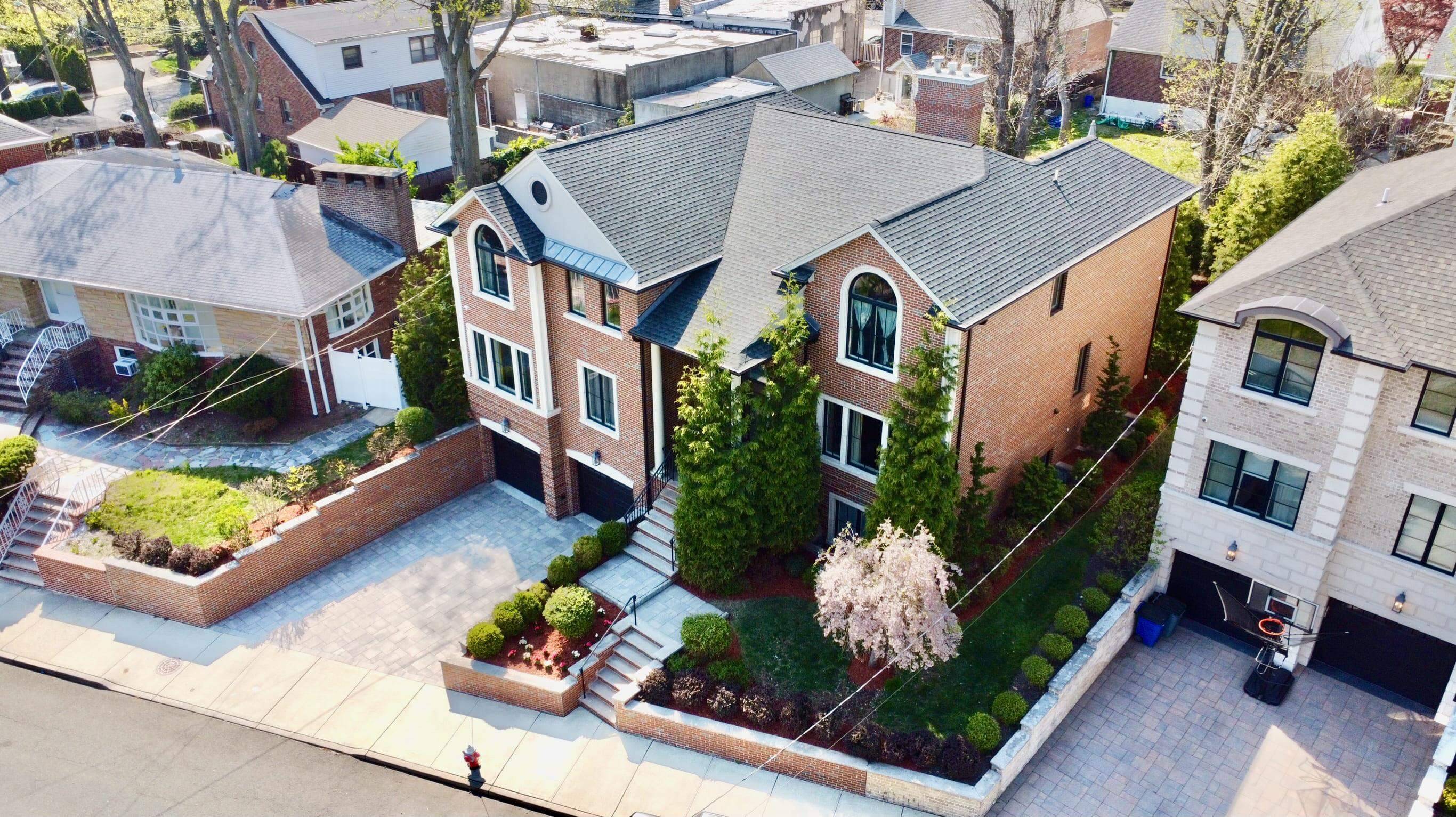 Fort Lee, NJ 07024,1295 ABBOTT BLVD