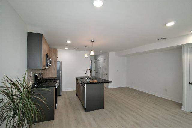 Jc Bergen-lafayett, NJ 07304,782 GRAND ST  #1