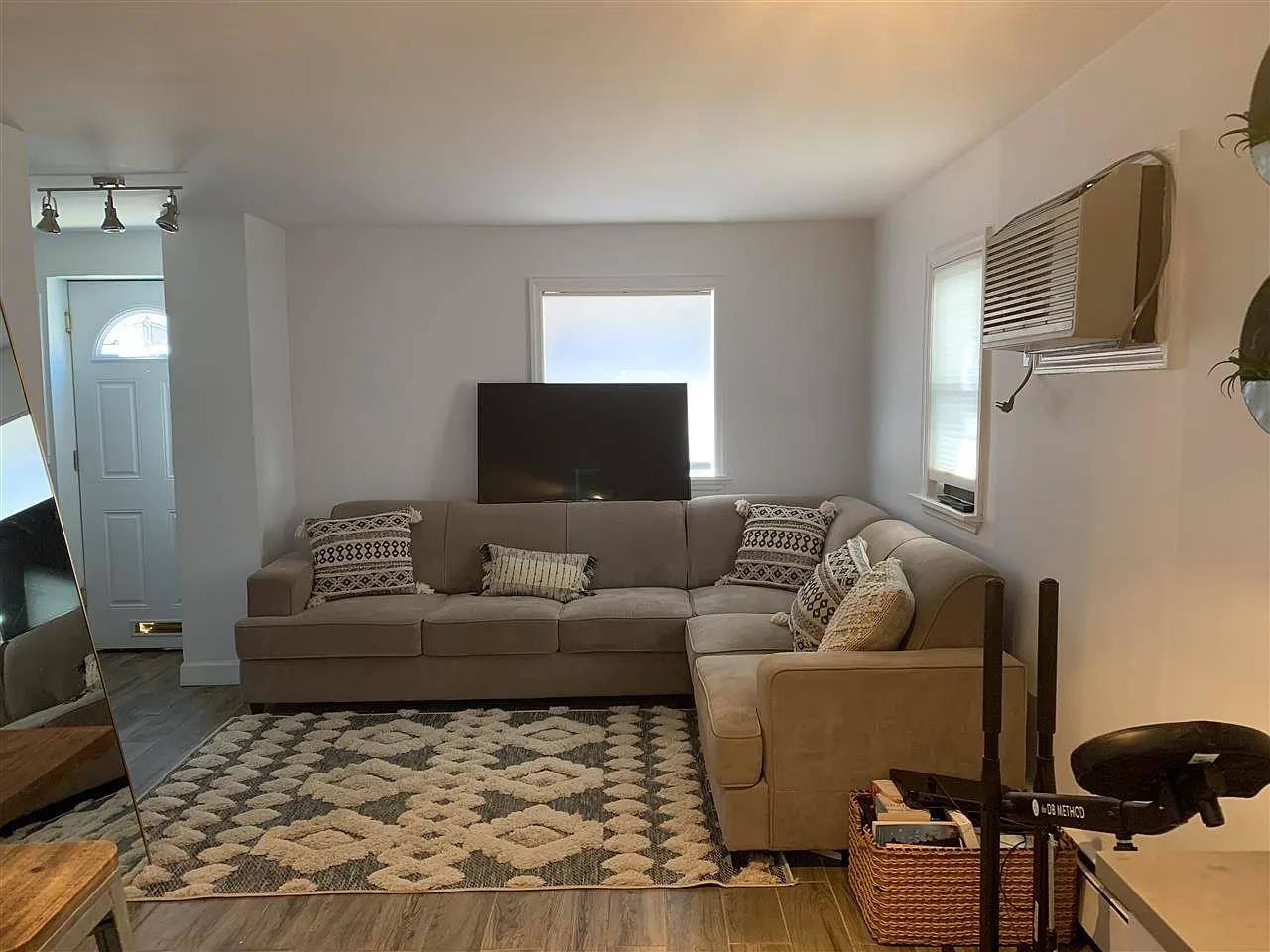Hoboken, NJ 07030,108 6TH ST