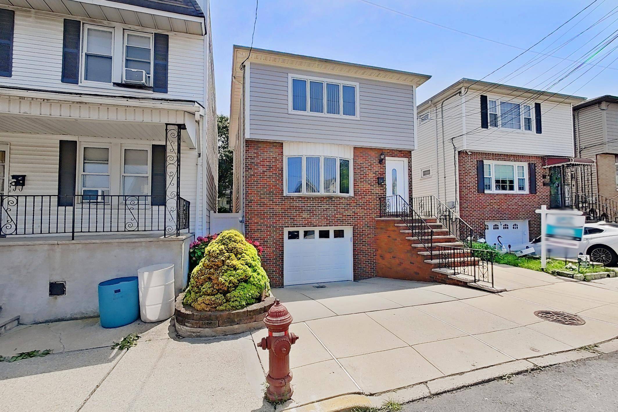 Kearny, NJ 07032,112 DEVON TERRACE