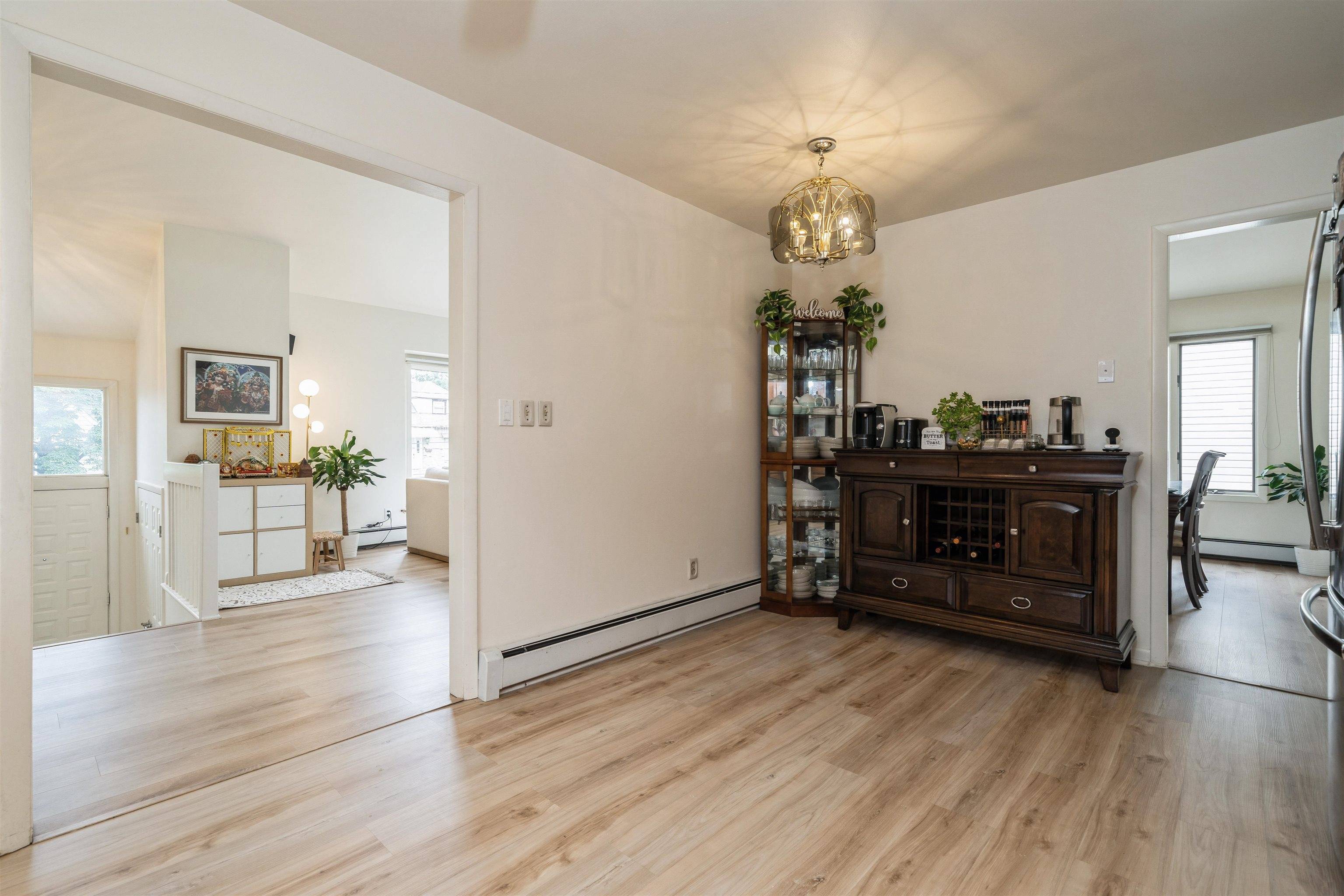 Elmwood Park, NJ 07407,66 FLORENCE PL