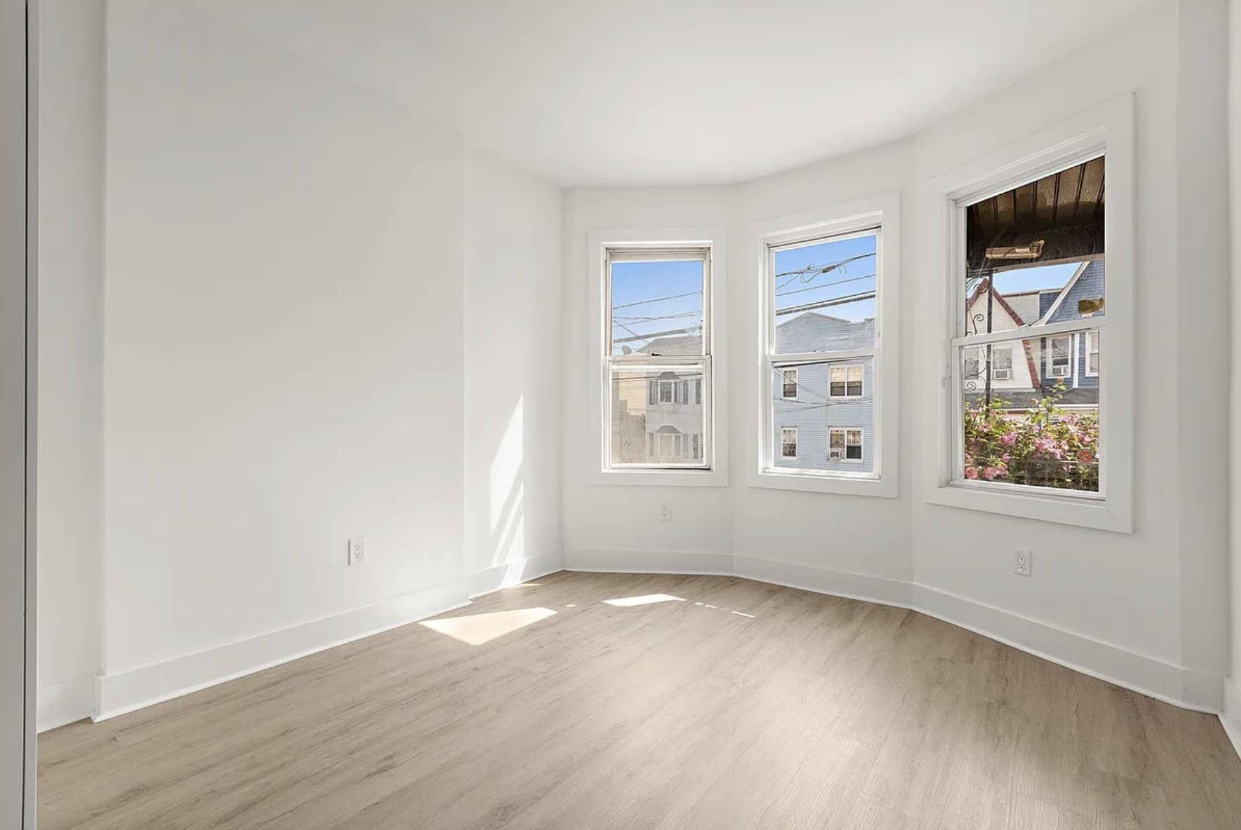 Jc Bergen-lafayett, NJ 07305,12 CLAREMONT AVE