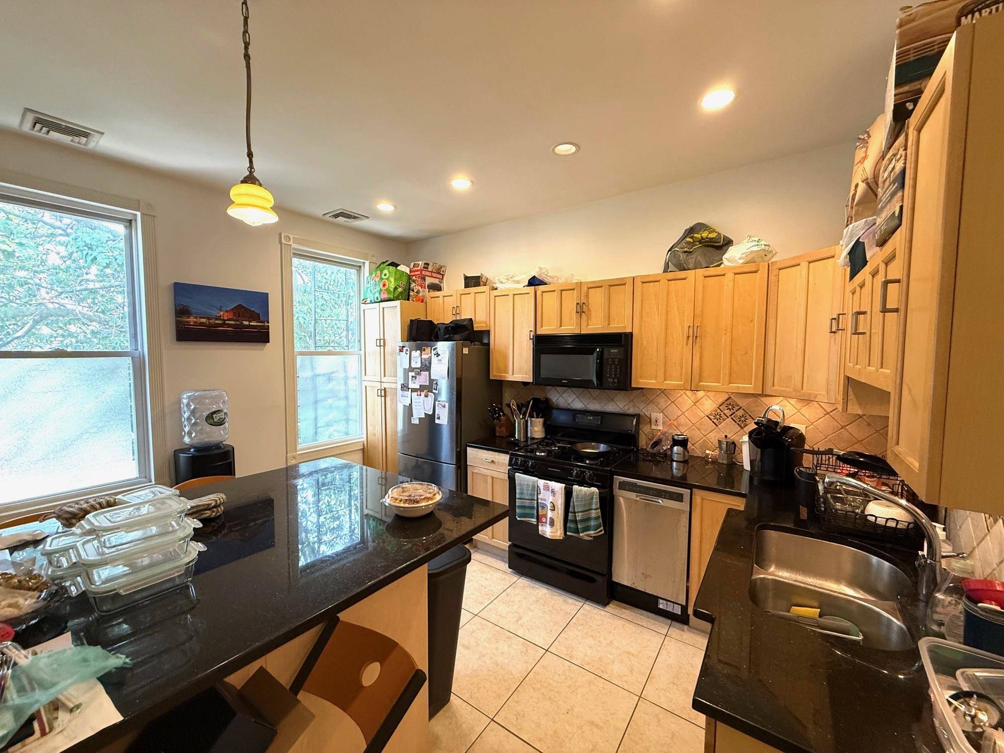 Jc Heights, NJ 07307,169 OGDEN AVE  #3
