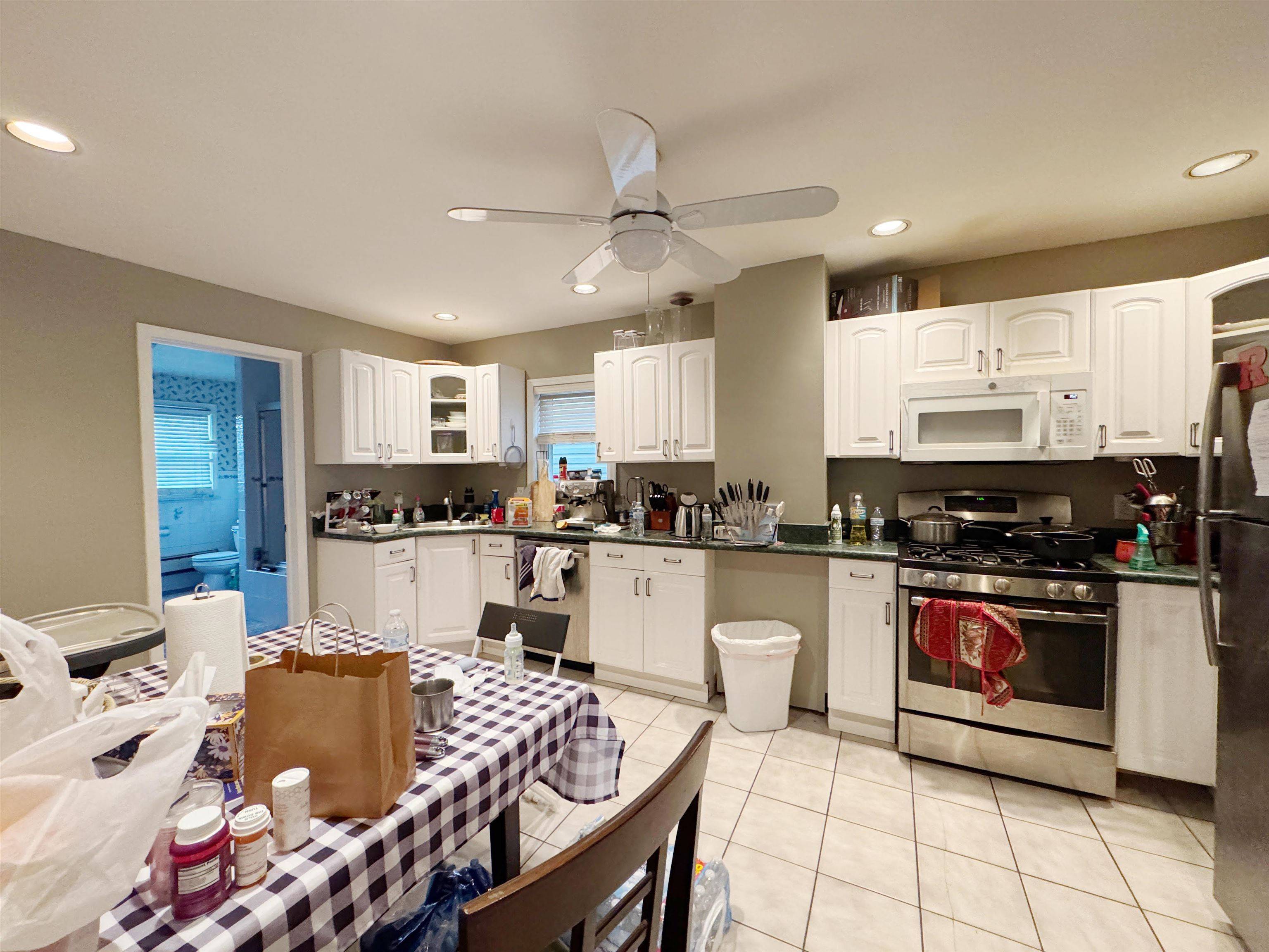 Bayonne, NJ 07002,39 WEST 9TH ST  #2nd floor