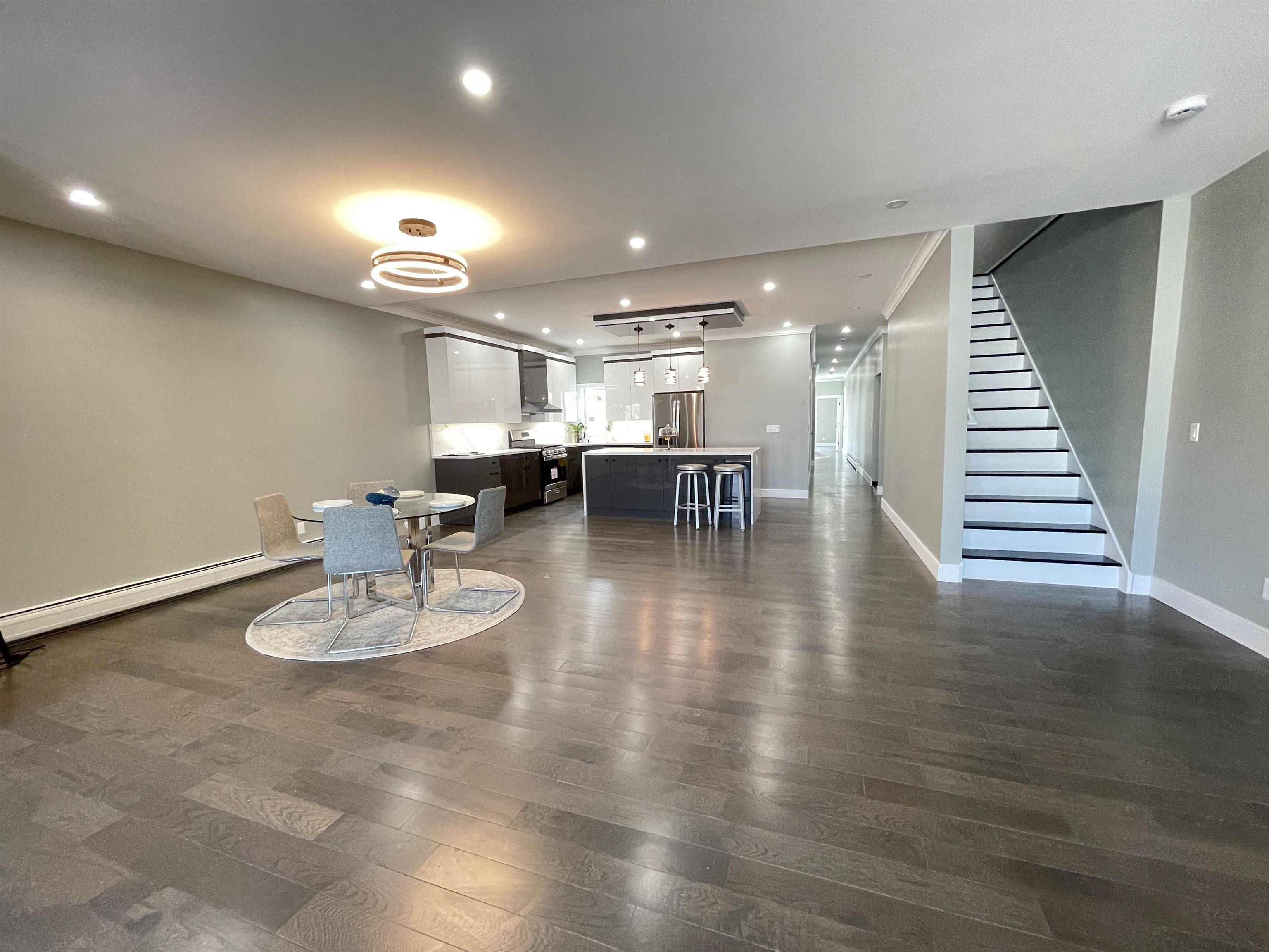 Jc Heights, NJ 07307,29 CARLTON AVE  #2