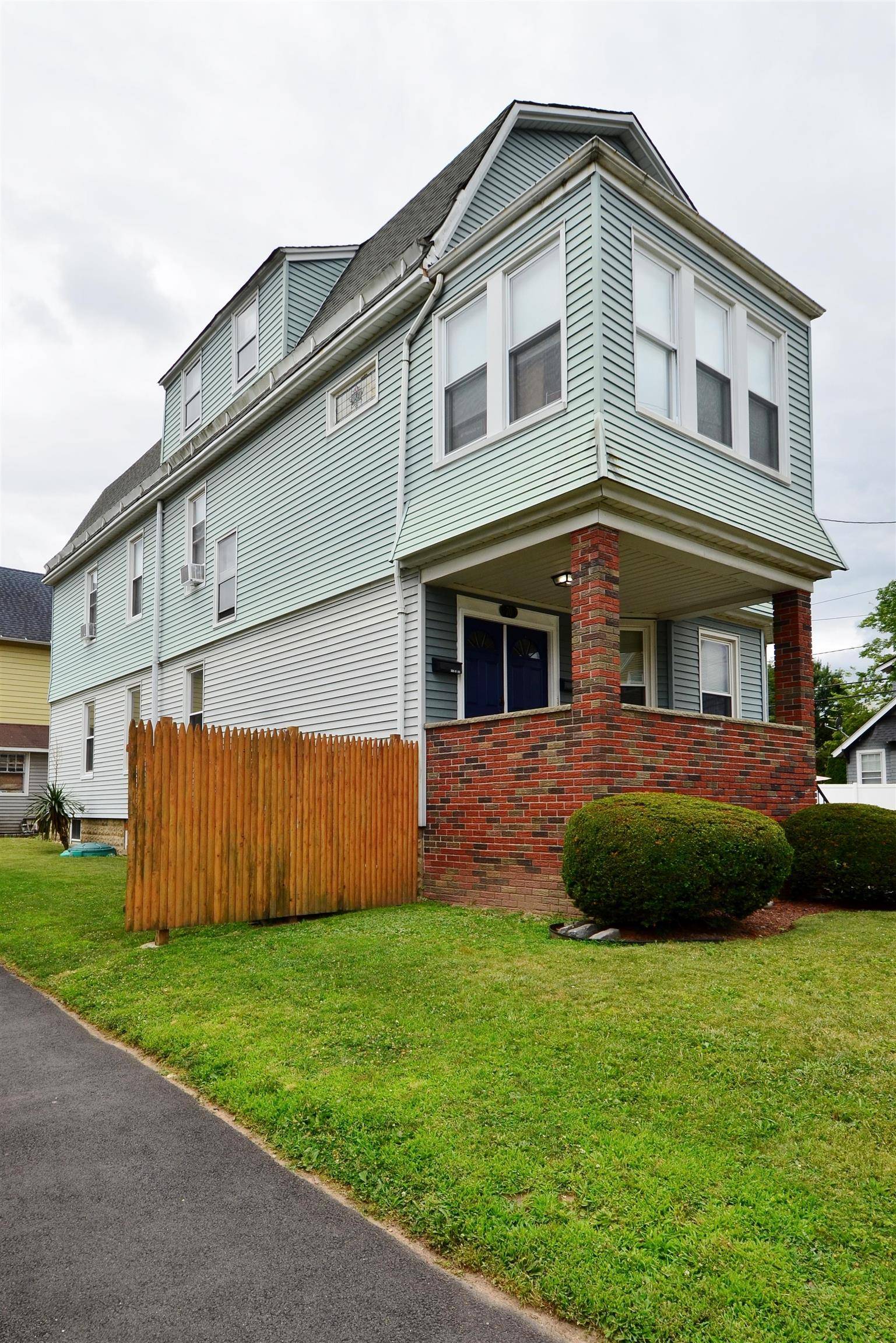 Kearny, NJ 07032,70 BENNETT AVE