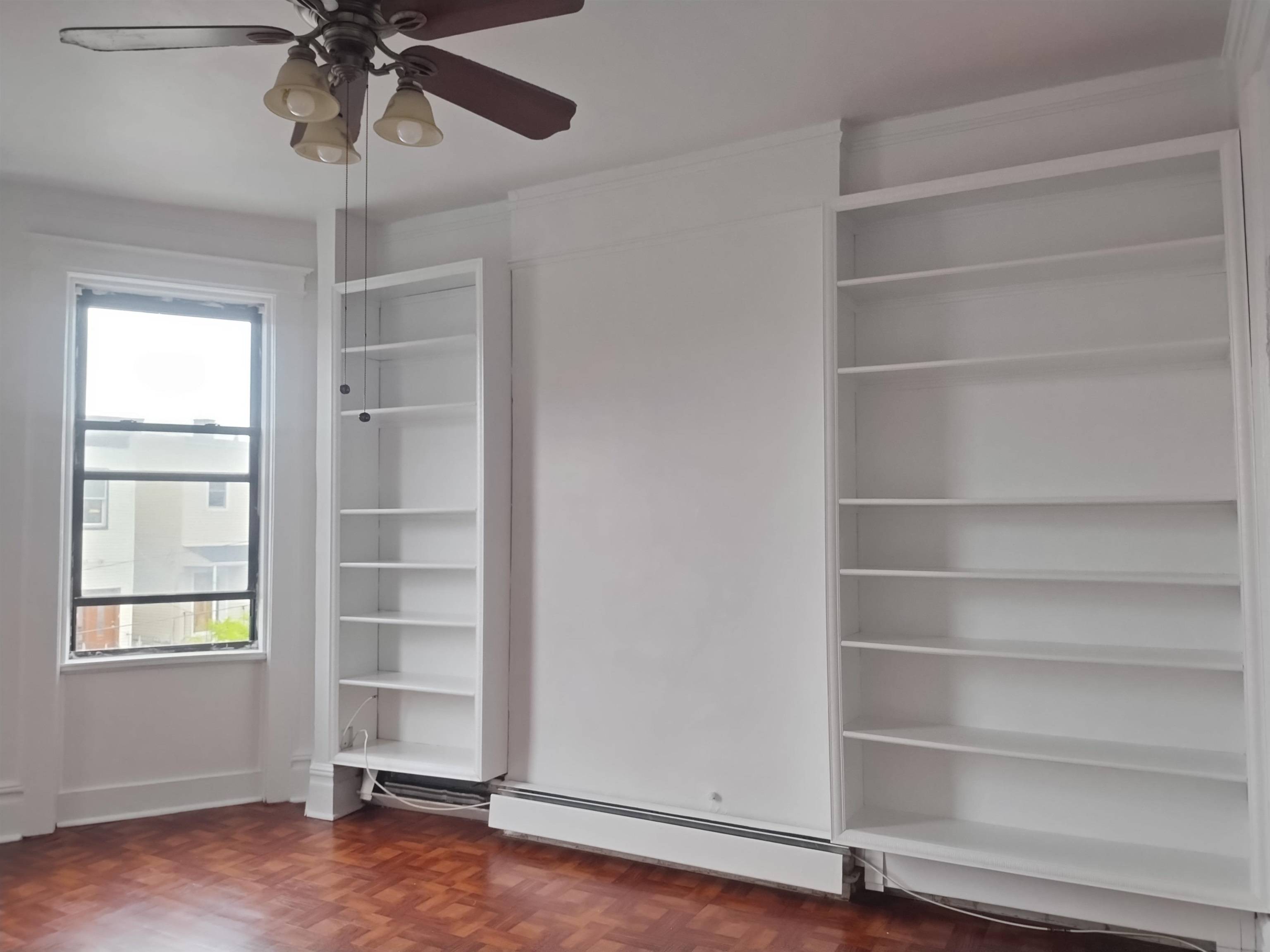 Jc Heights, NJ 07307,98 NORTH ST  #3N