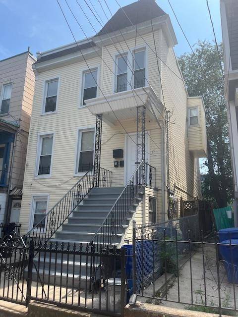 Jc Heights, NJ 07307,15 IRVING ST  #2
