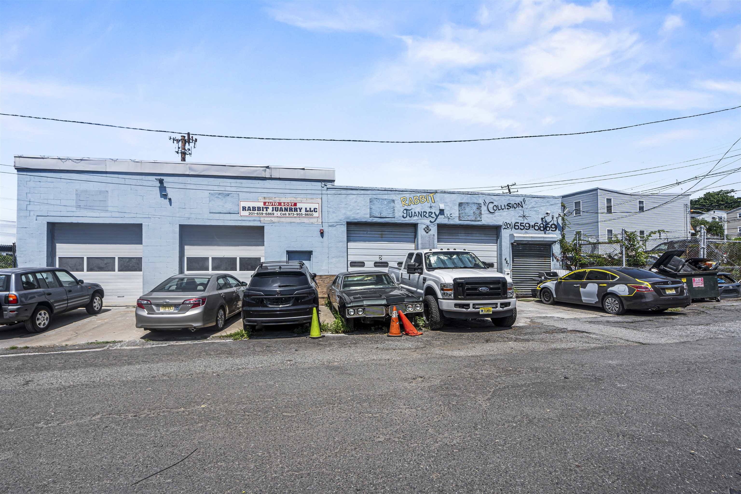 Jc Heights, NJ 07307,487-489 TONNELLE AVE