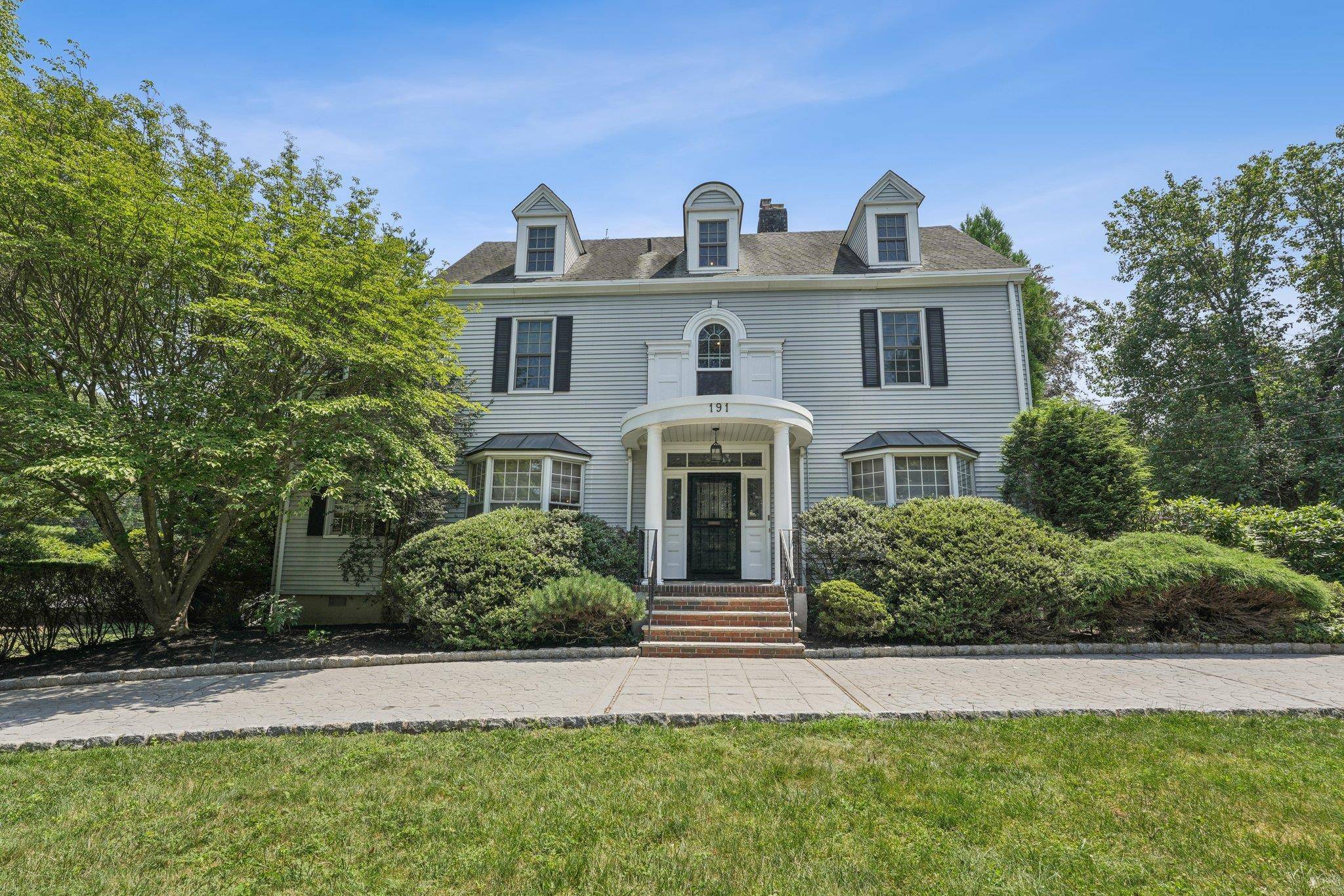 Englewood, NJ 07631,191 HILLSIDE AVE