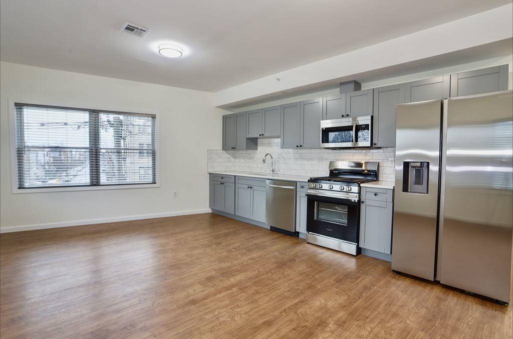 Jc Heights, NJ 07307,143 ZABRISKIE ST  #3E