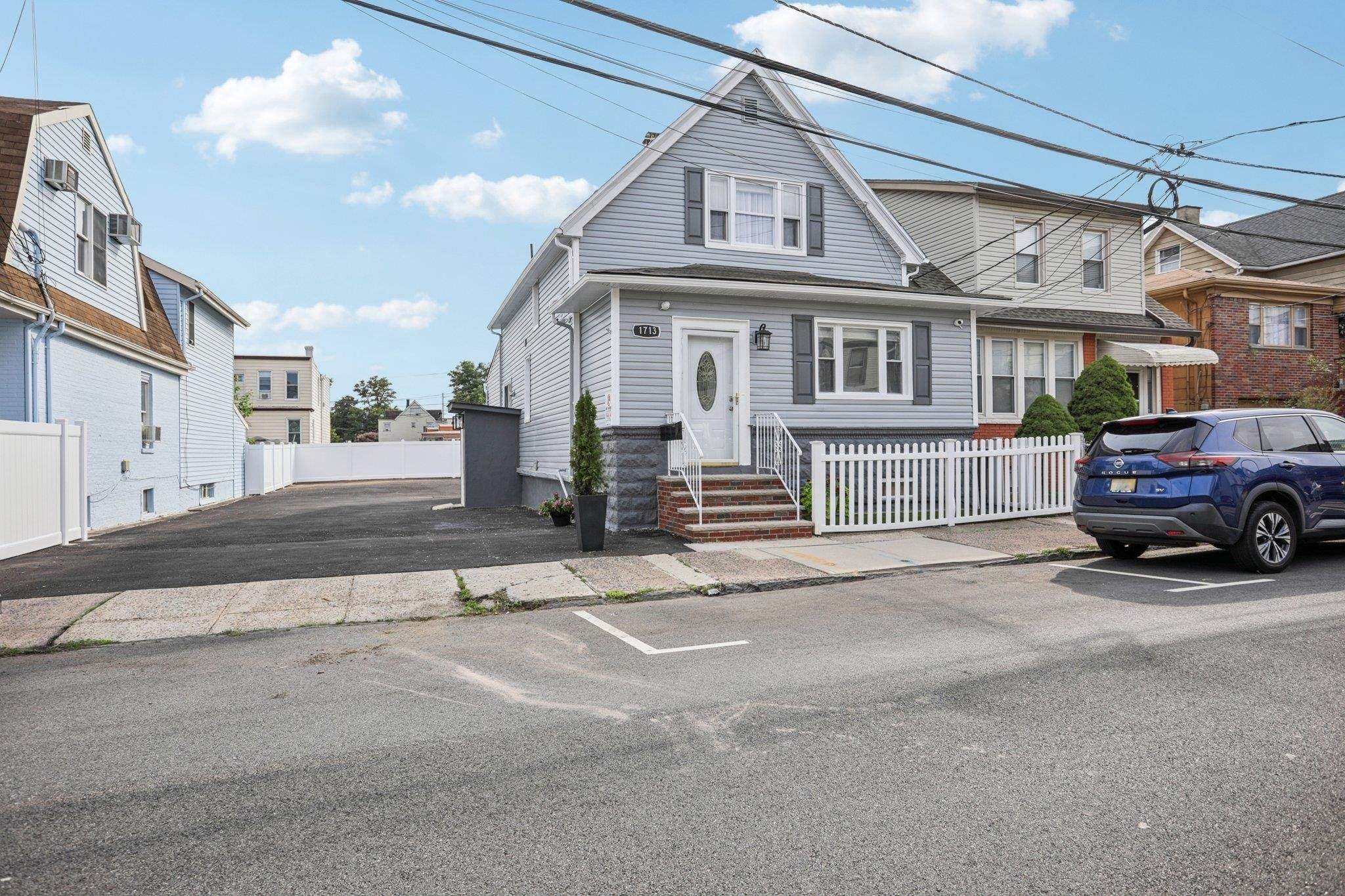 North Bergen, NJ 07047,1711-1713 47TH ST