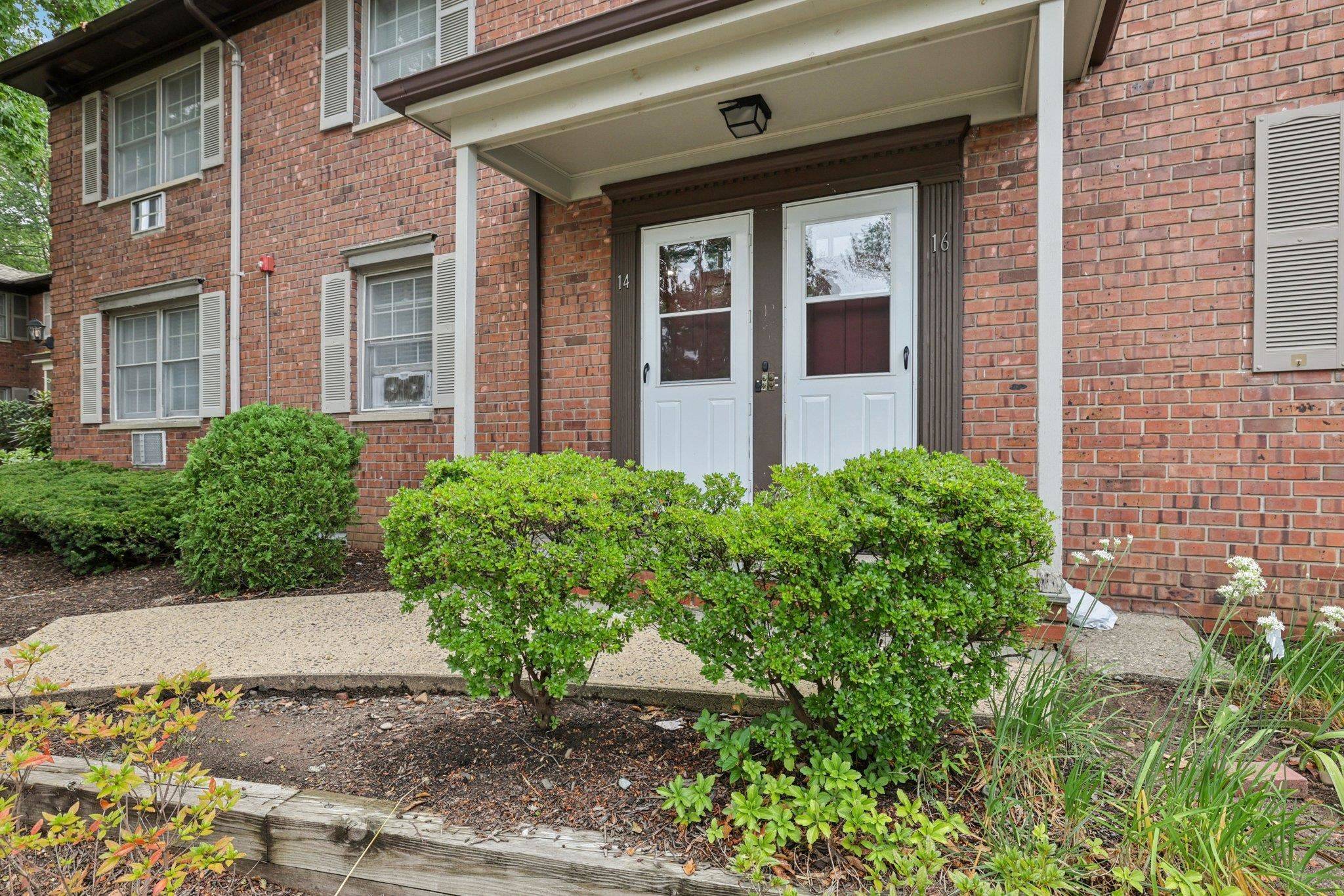 Millburn, NJ 07041,14A LAKESIDE DR