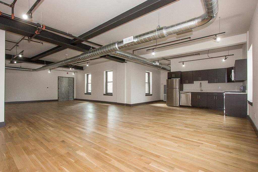 Jc Downtown, NJ 07302,190 CHRISTOPHER COLUMBUS DR #2-R