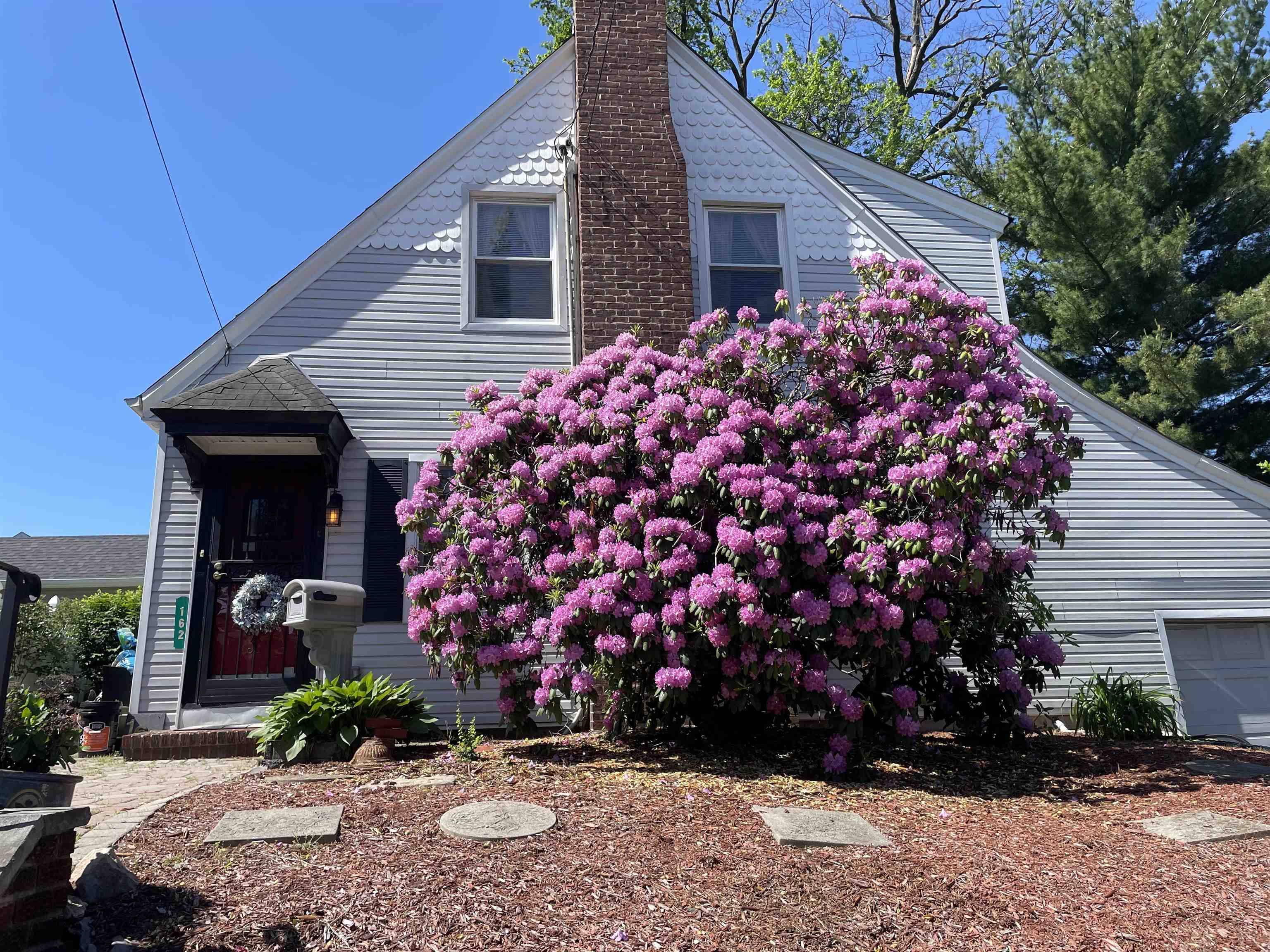 Kearny, NJ 07302,162 BELLEVILLE TPKE