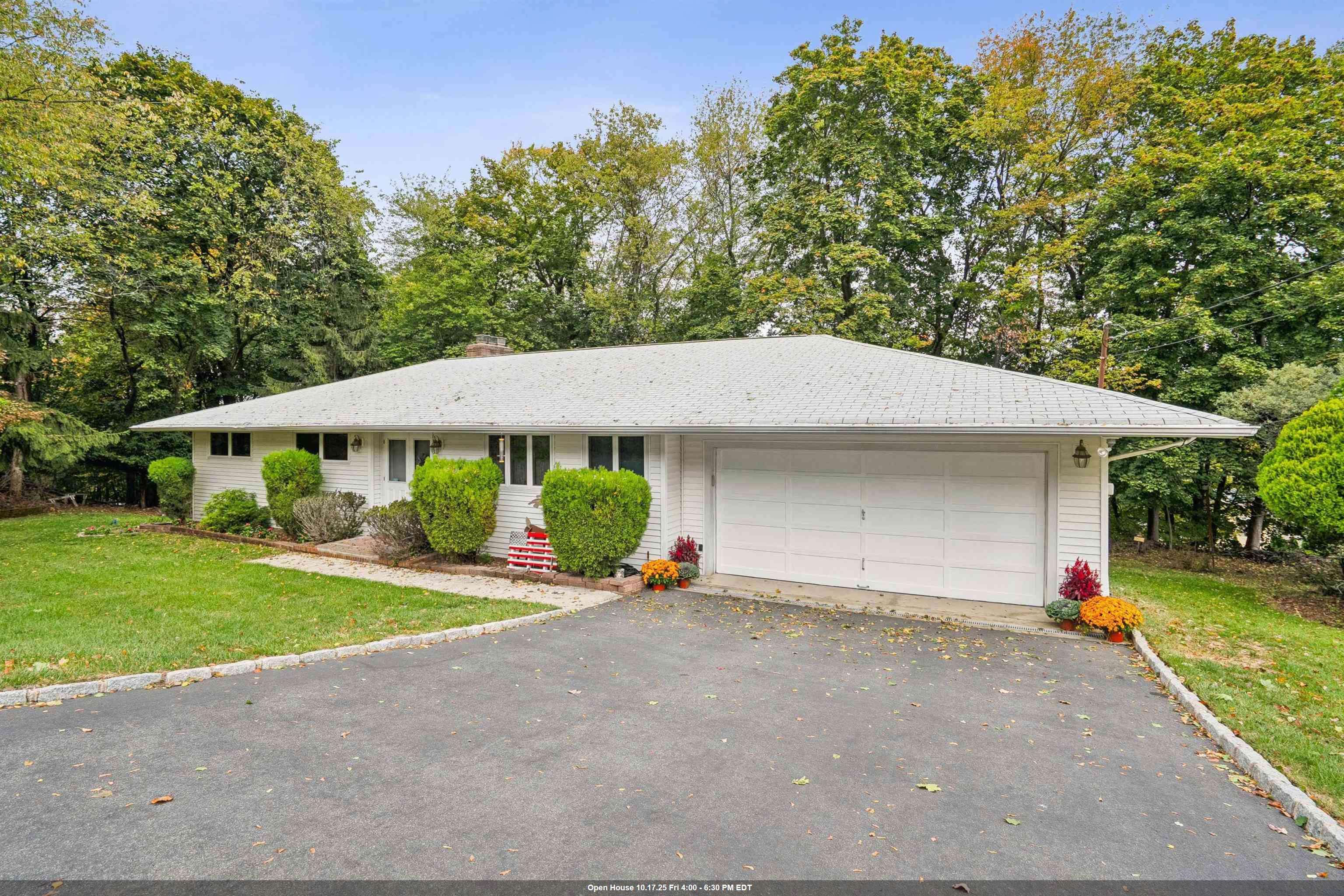 Hawthorne, NJ 07506,144 EMELINE DR