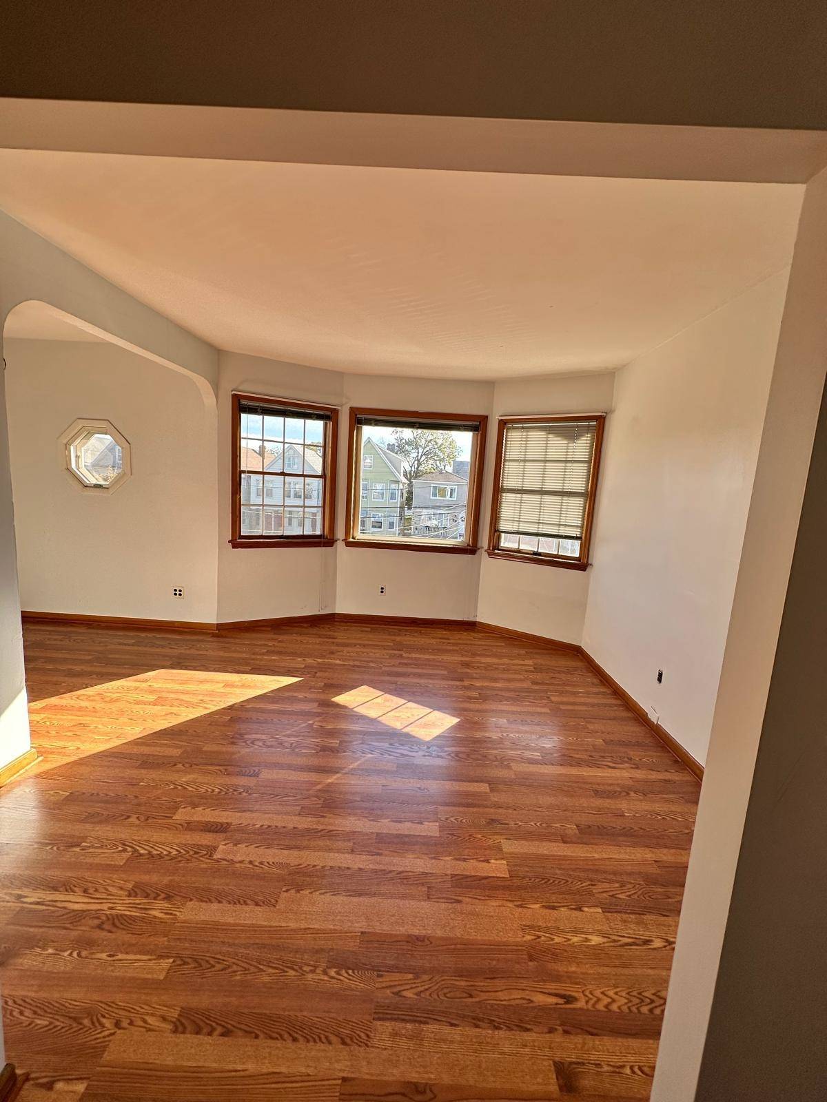 Bayonne, NJ 07002,181 AVENUE C #2